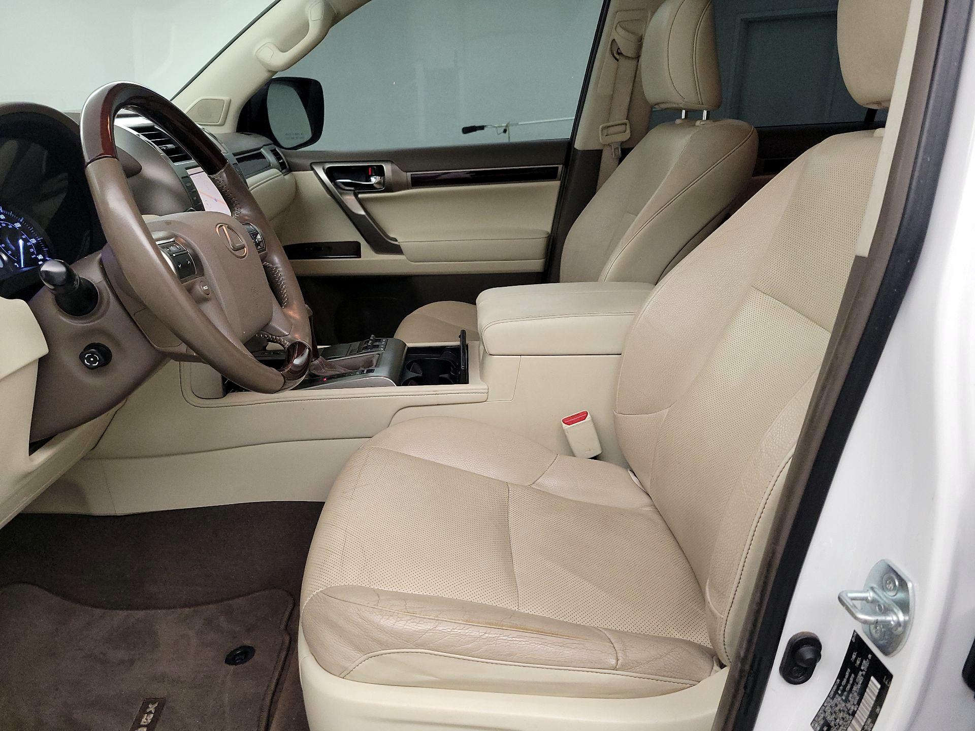 Thumbnail: 2019 Lexus GX - 11