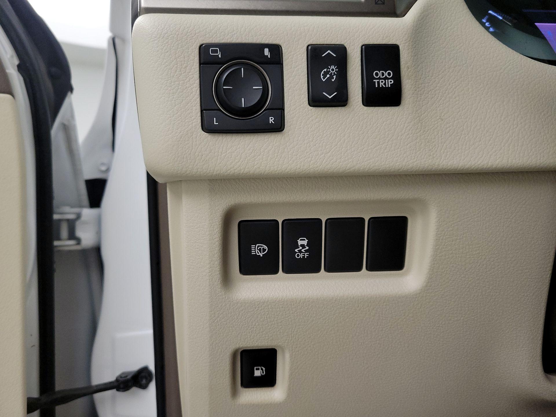 Thumbnail: 2019 Lexus GX - 13