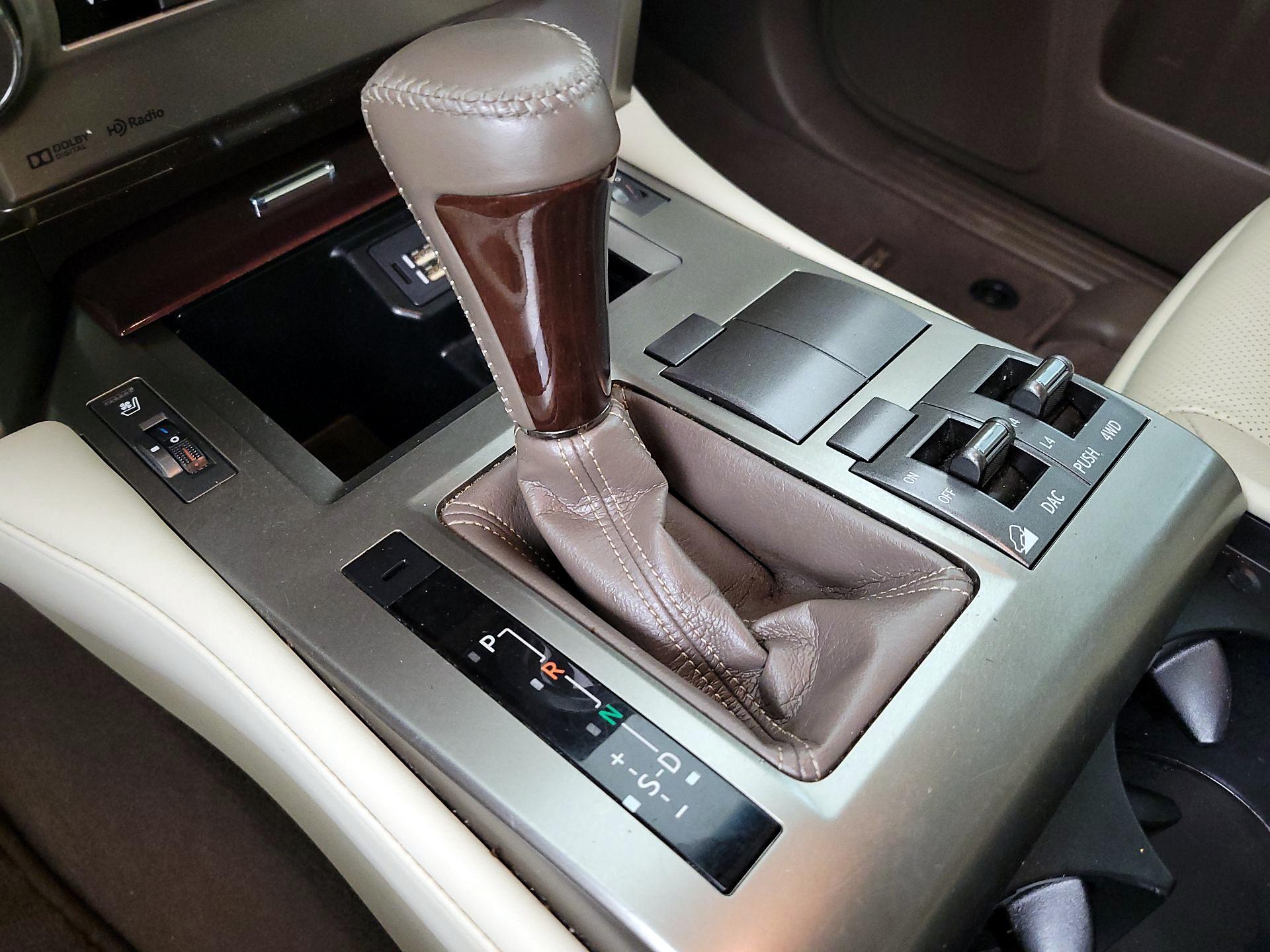 Thumbnail: 2019 Lexus GX - 18
