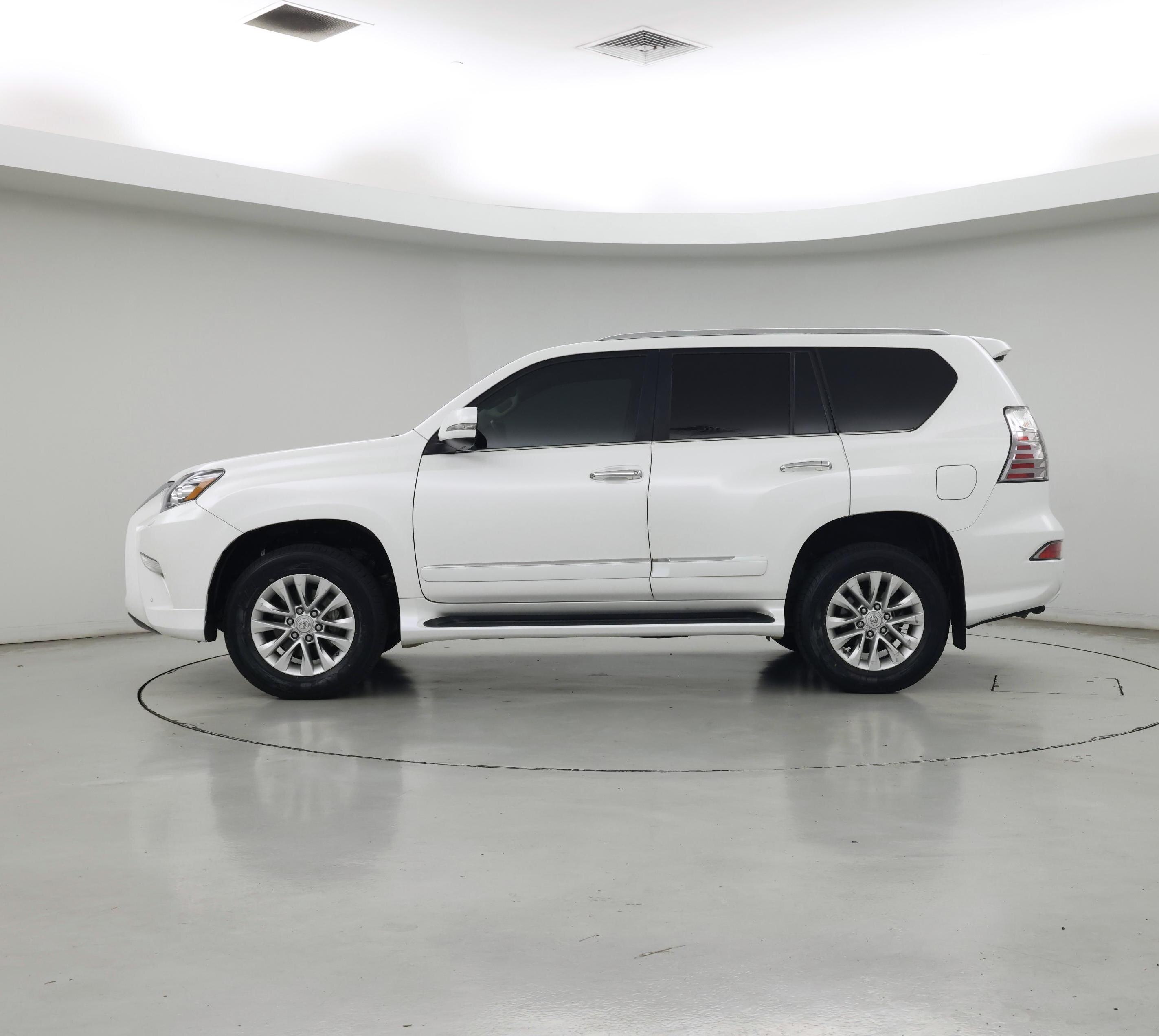 Thumbnail: 2019 Lexus GX - 3