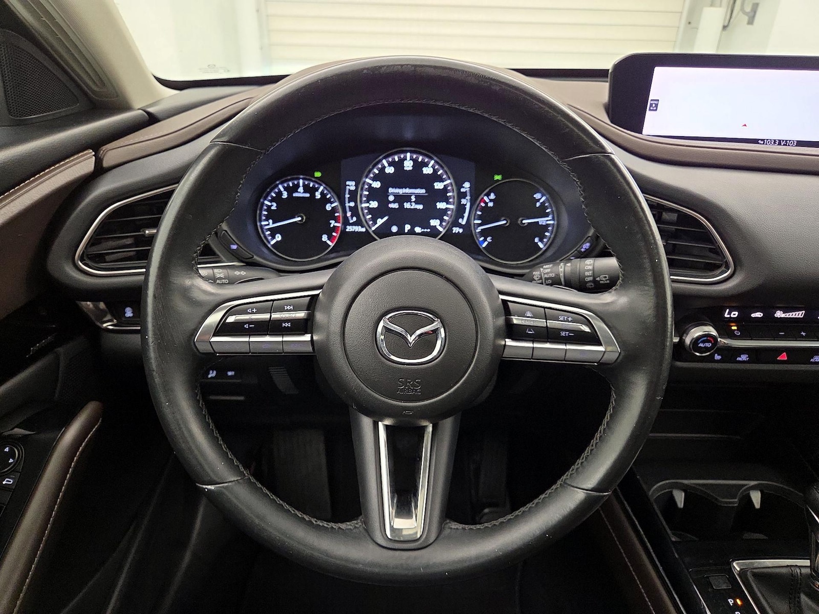 2023 Mazda CX-30 Premium - Photo 11