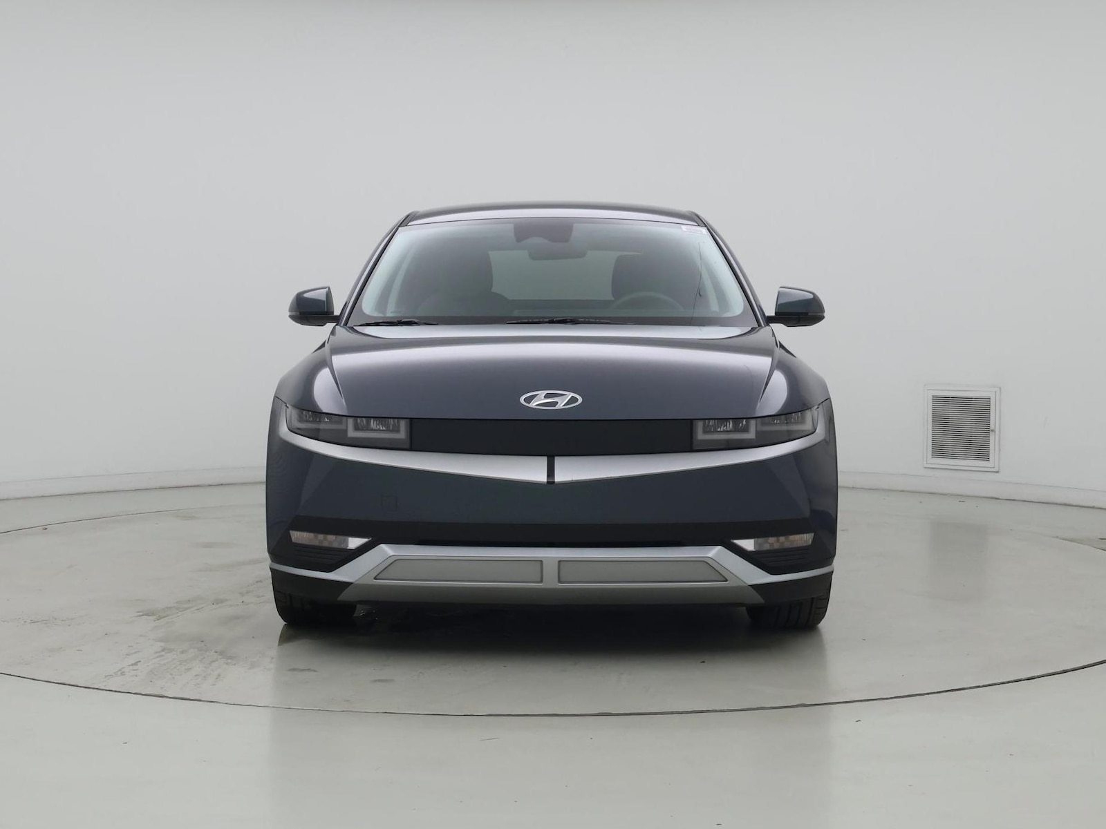 2024 Hyundai IONIQ 5 SE - Photo 6