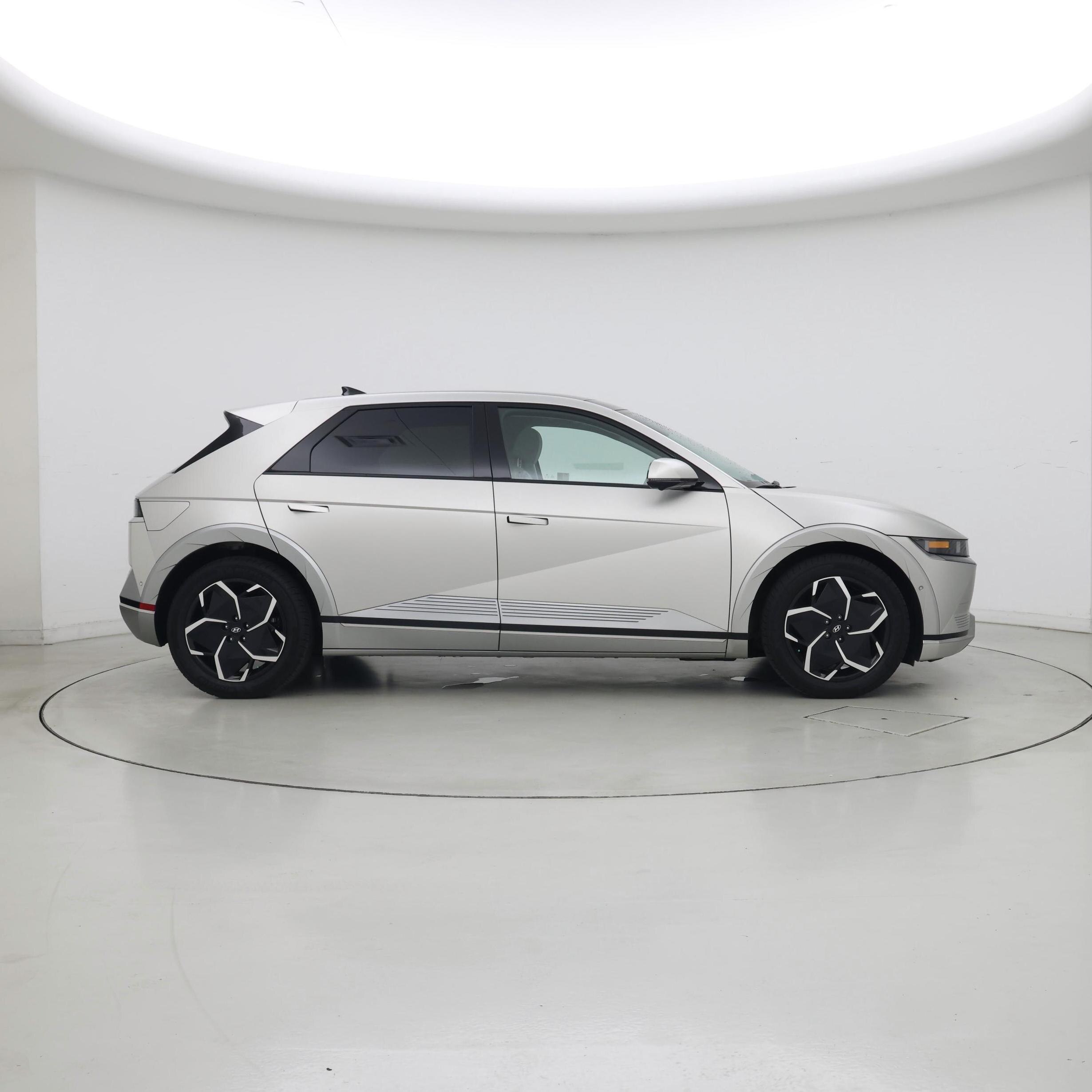 Thumbnail: 2024 Hyundai Ioniq 5 - 7