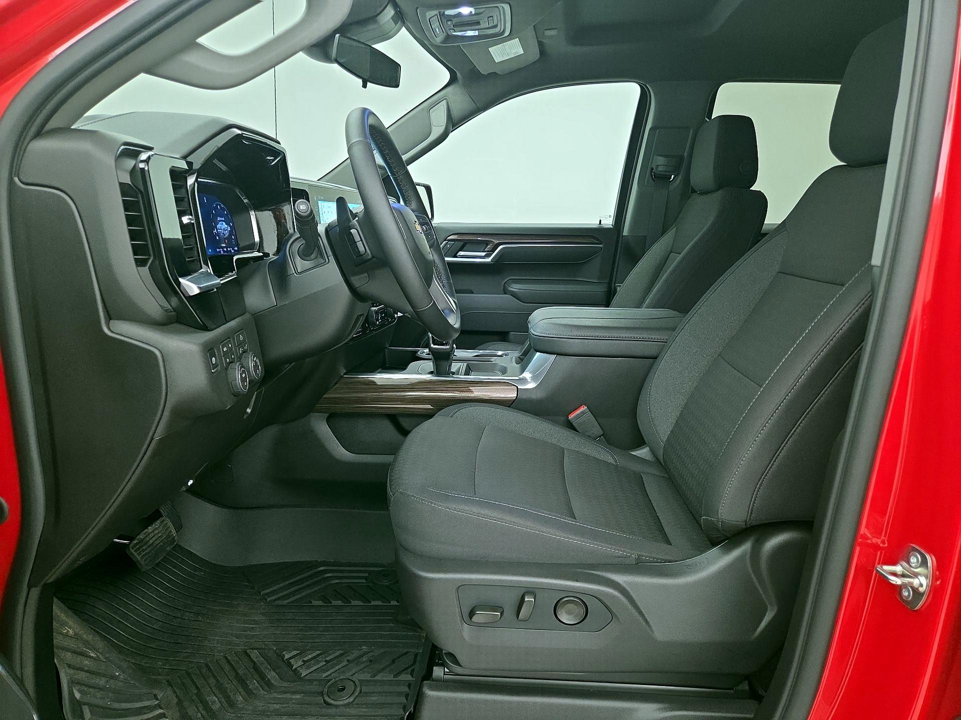 Thumbnail: 2026 Chevrolet Silverado 1500 - 11