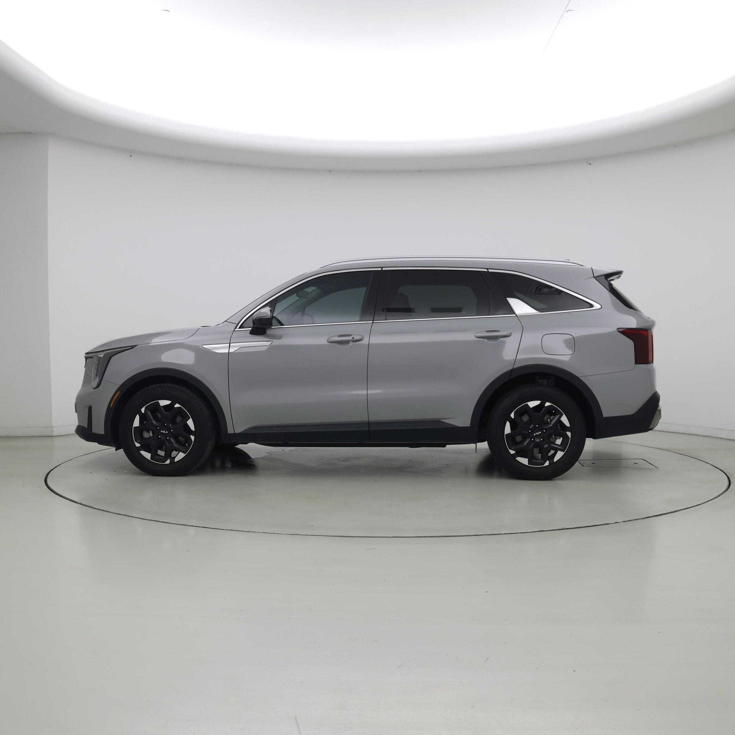 Thumbnail: 2024 Kia Sorento - 3