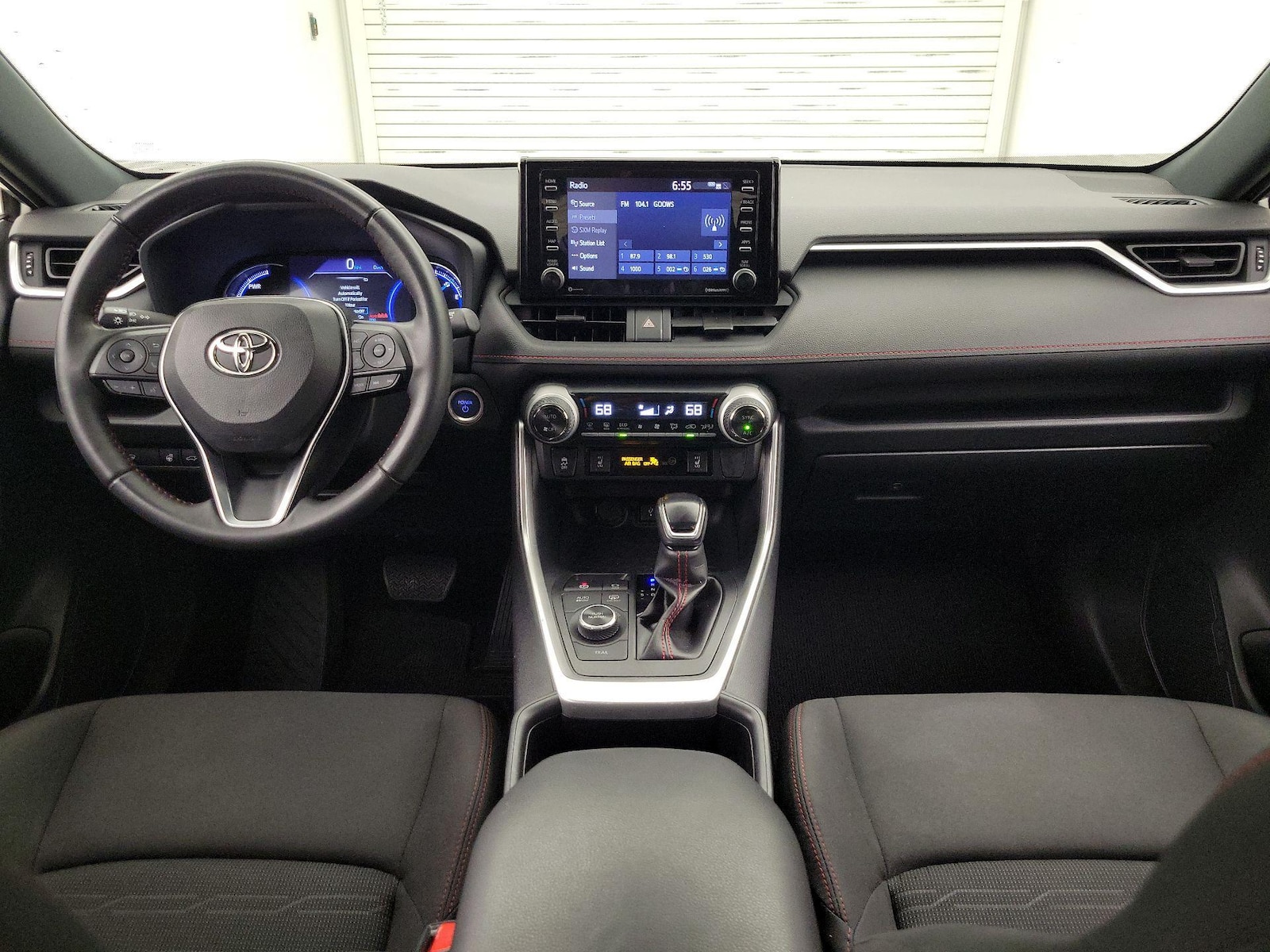2022 Toyota RAV4 SE - Photo 10