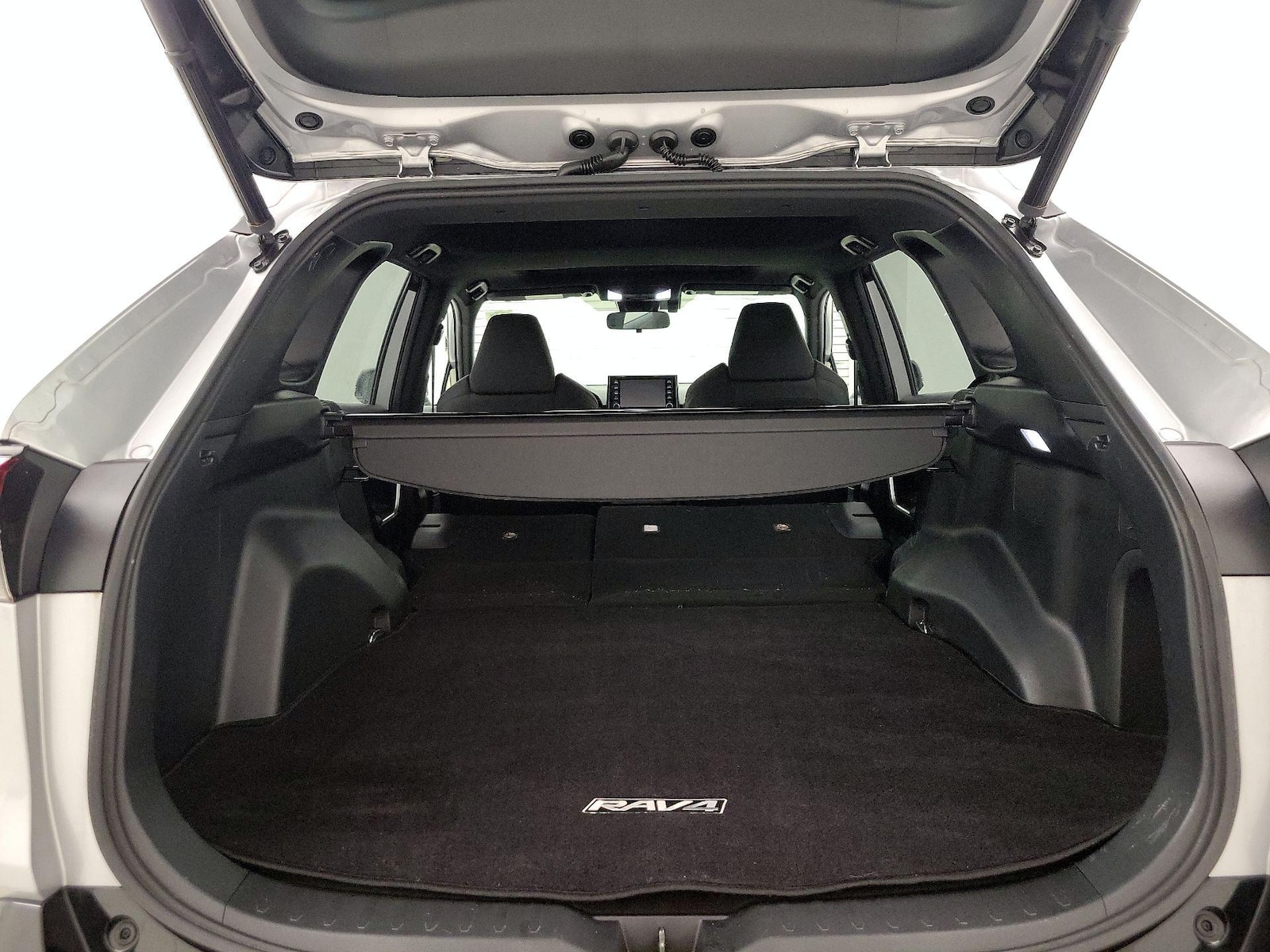 2022 Toyota RAV4 SE - Photo 23