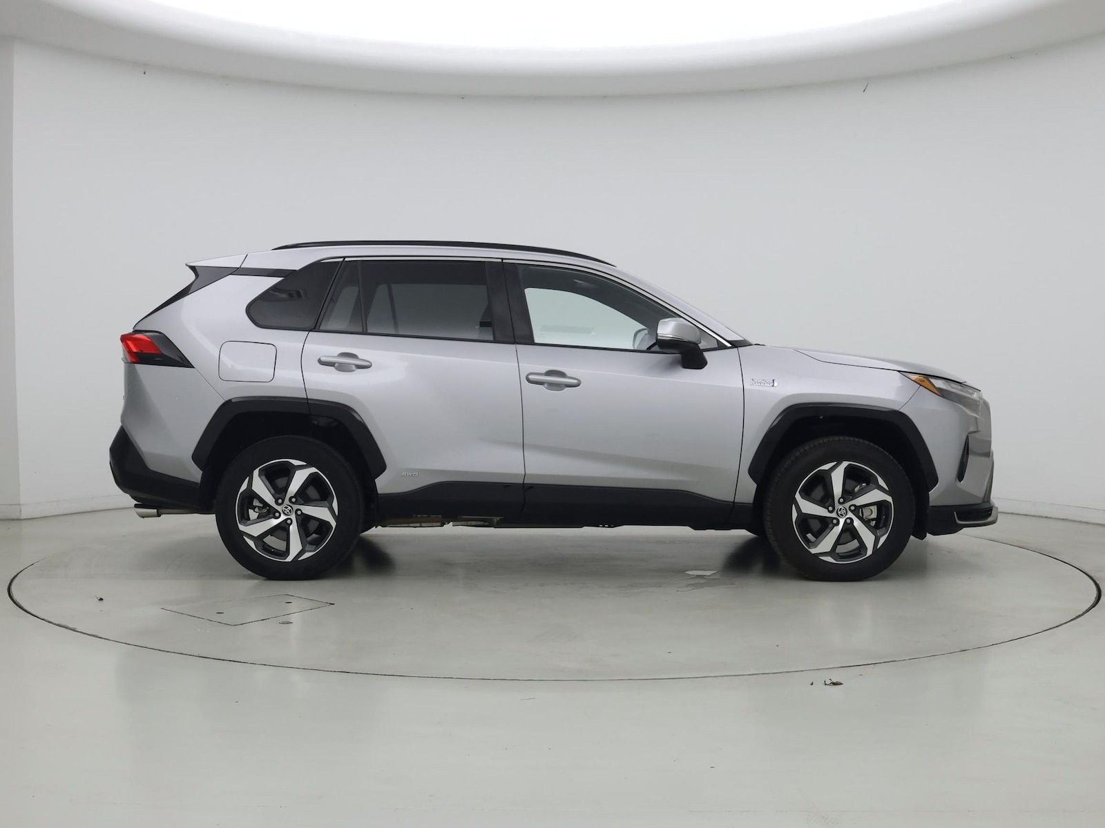 2022 Toyota RAV4 SE - Photo 8