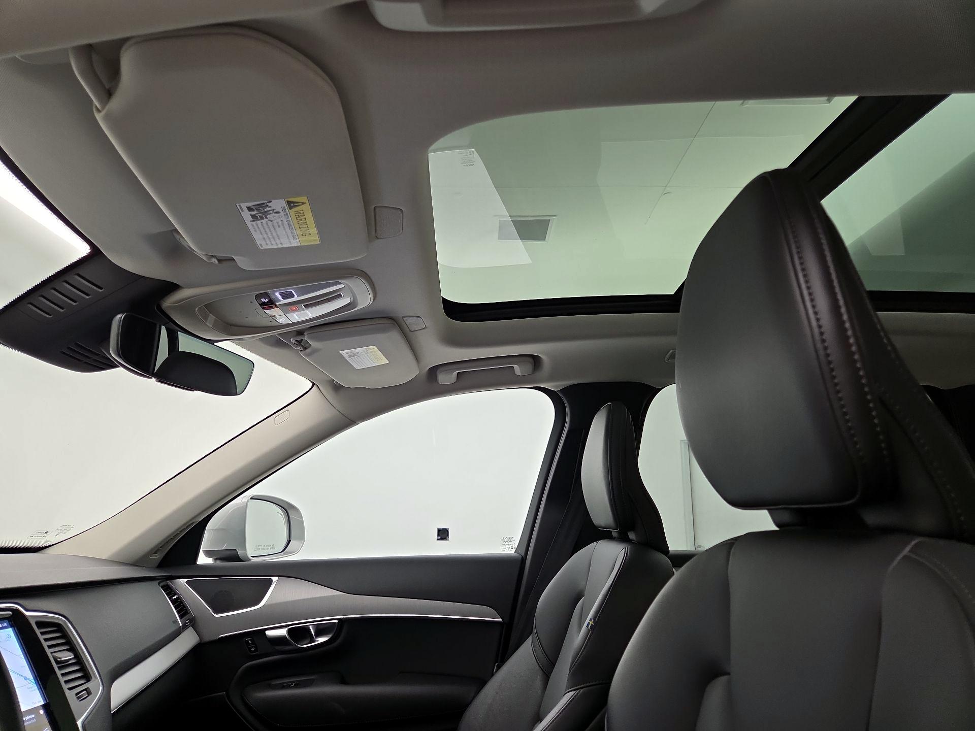 Thumbnail: 2025 Volvo XC90 - 20
