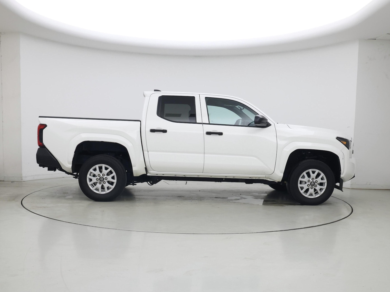 2024 Toyota Tacoma SR - Photo 8