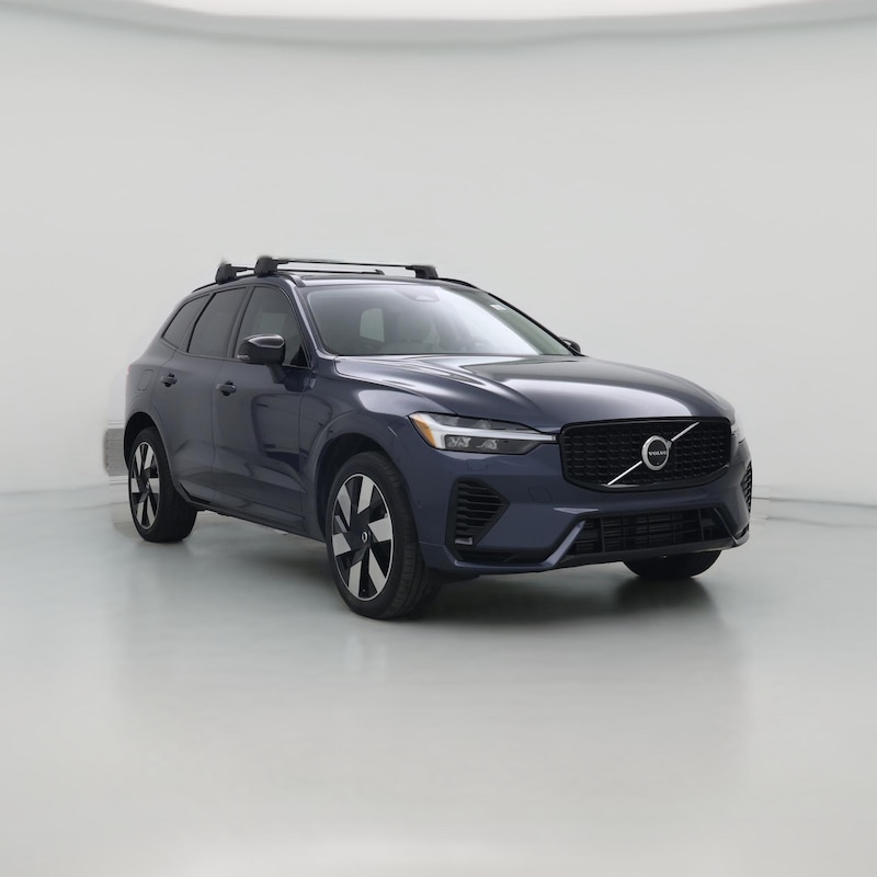 2024 Volvo XC60 Recharge PHEV T8 Plus Dark Theme