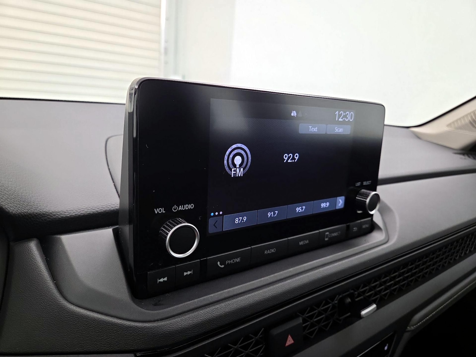 2025 Honda Accord SE - Photo 15