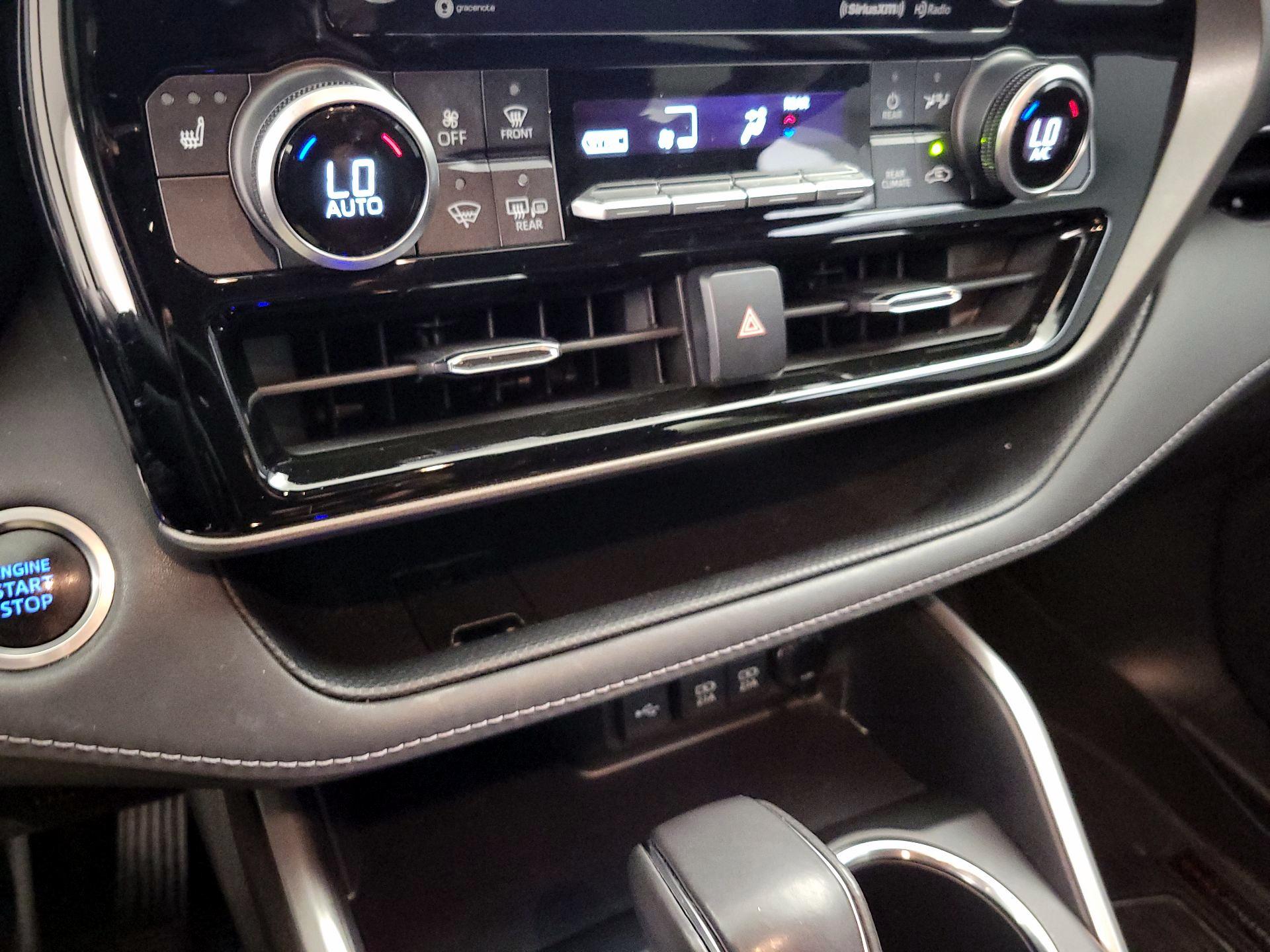 Thumbnail: 2021 Toyota Highlander - 16