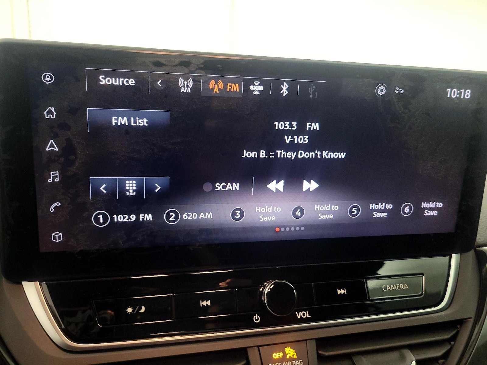 2024 Nissan Altima SR - Photo 17