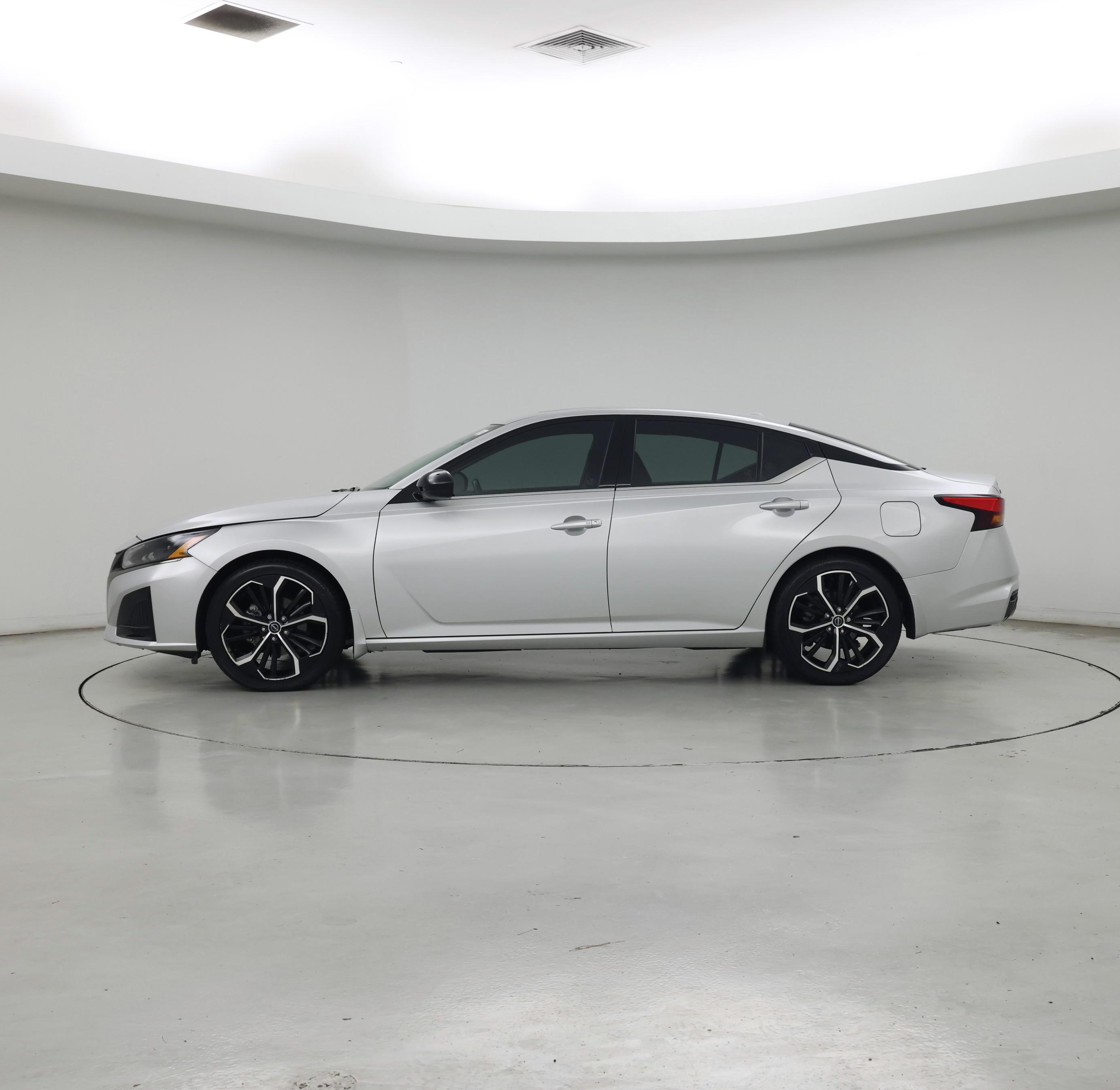 Thumbnail: 2024 Nissan Altima - 3