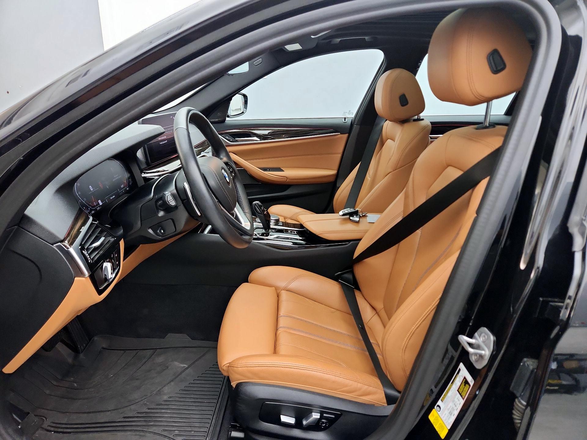 Thumbnail: 2022 BMW 5 Series - 11