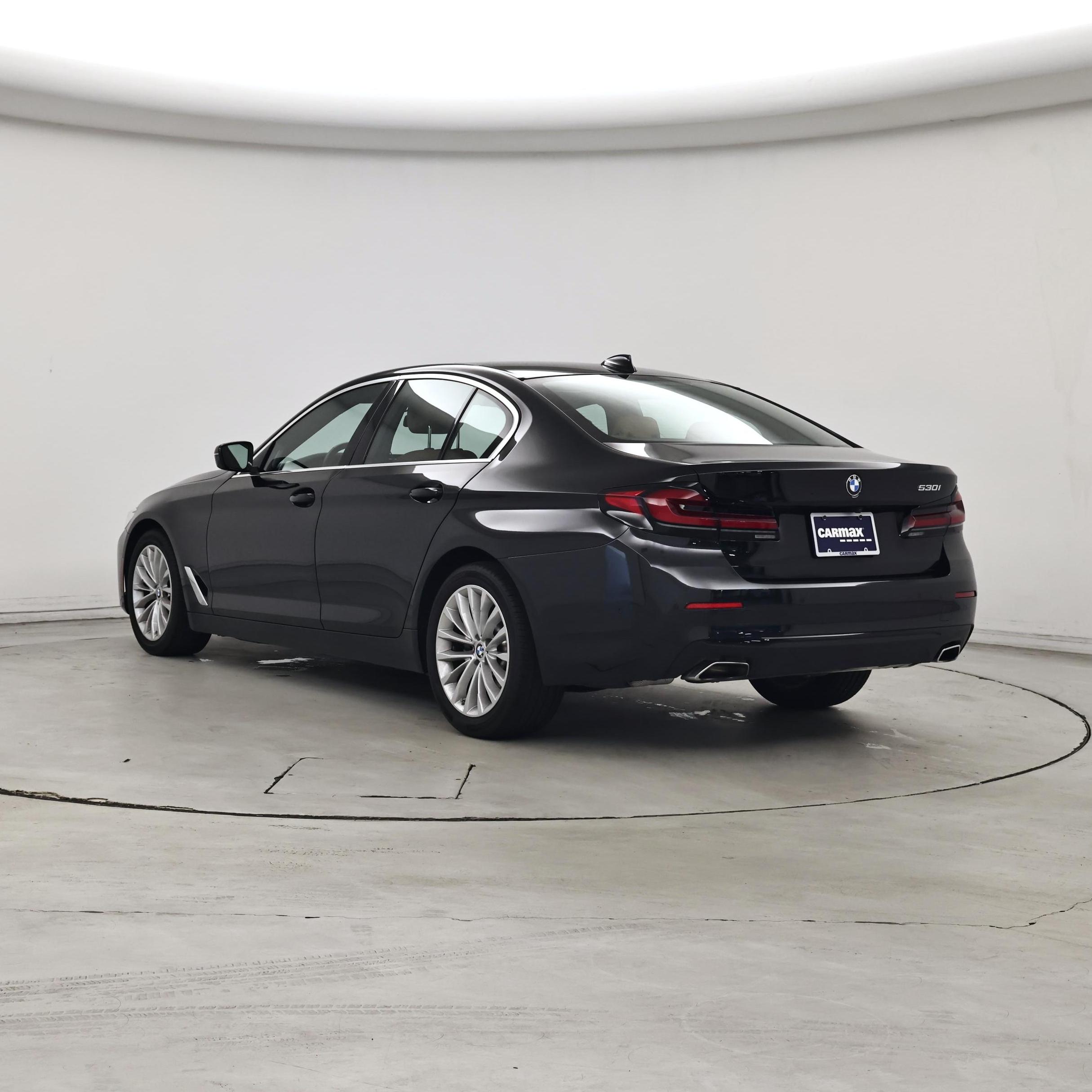 Thumbnail: 2022 BMW 5 Series - 2
