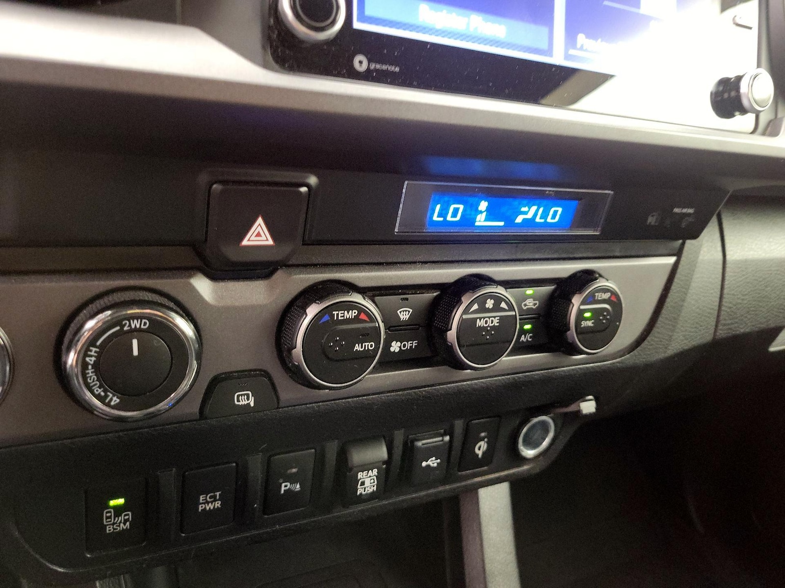 2021 Toyota Tacoma TRD Off Road - Photo 17