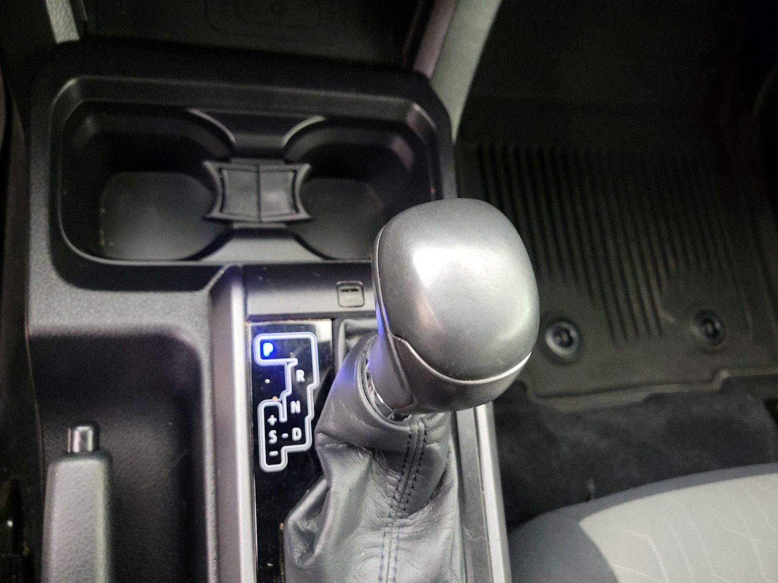 2021 Toyota Tacoma TRD Off Road - Photo 18