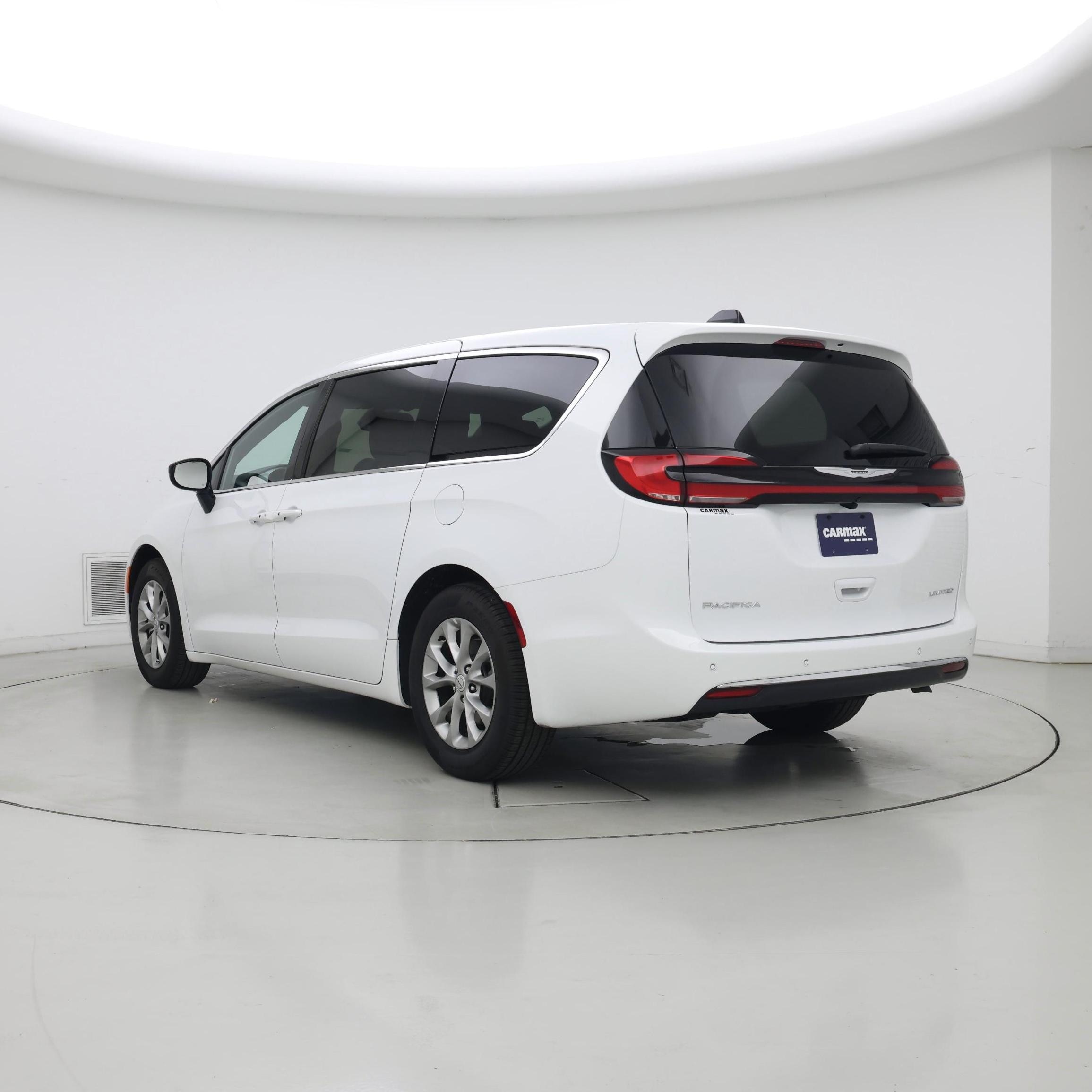 Thumbnail: 2026 Chrysler Pacifica - 2