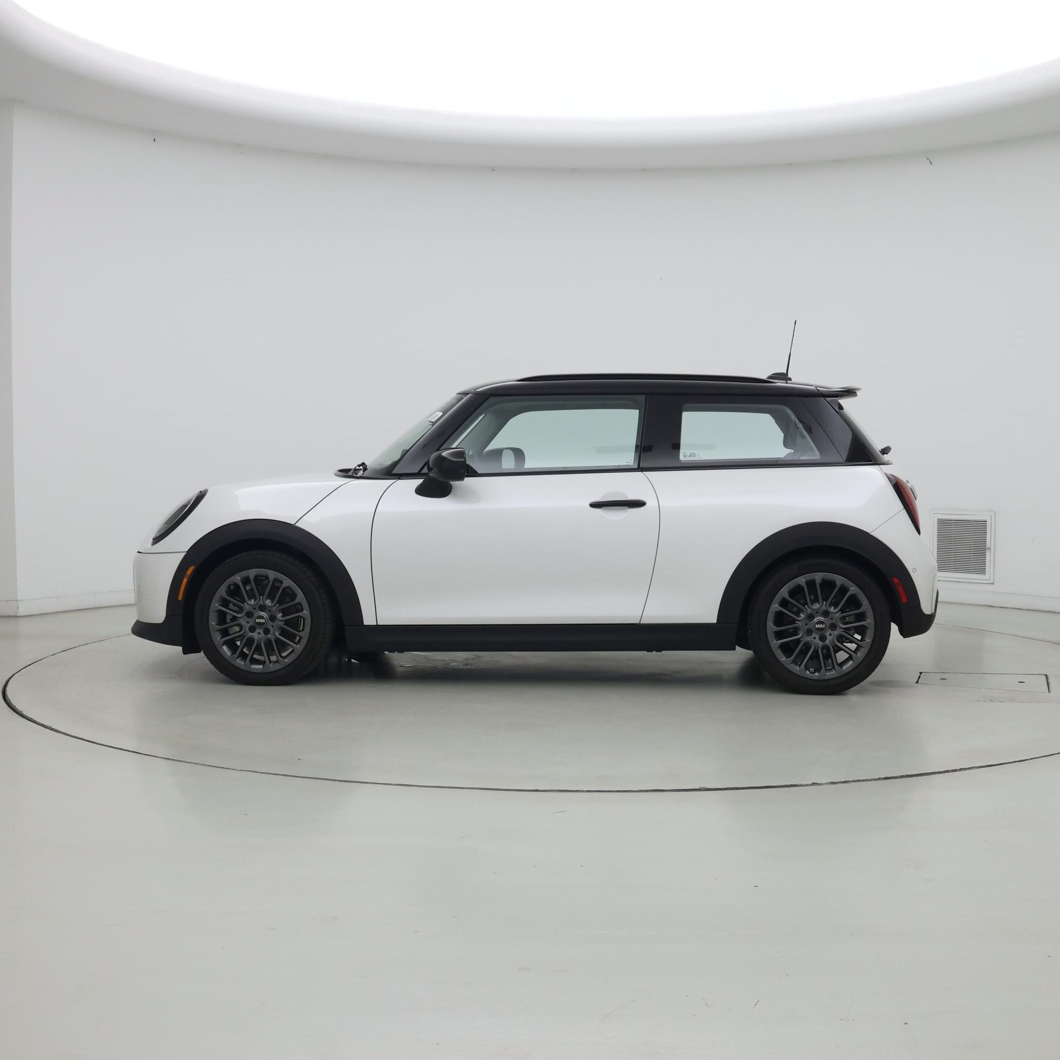 Thumbnail: 2025 MINI Cooper Hardtop - 3