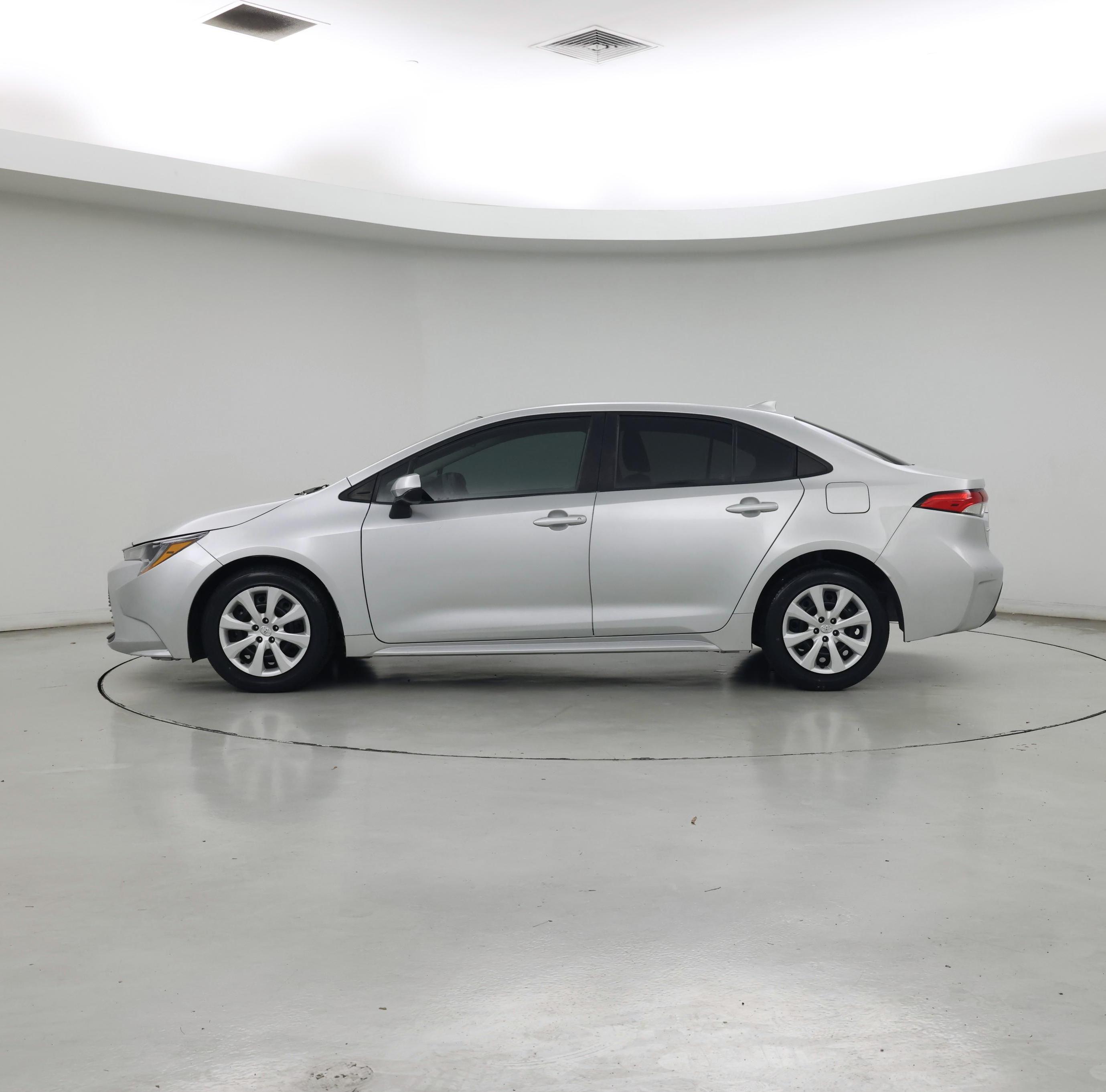 Thumbnail: 2023 Toyota Corolla - 3