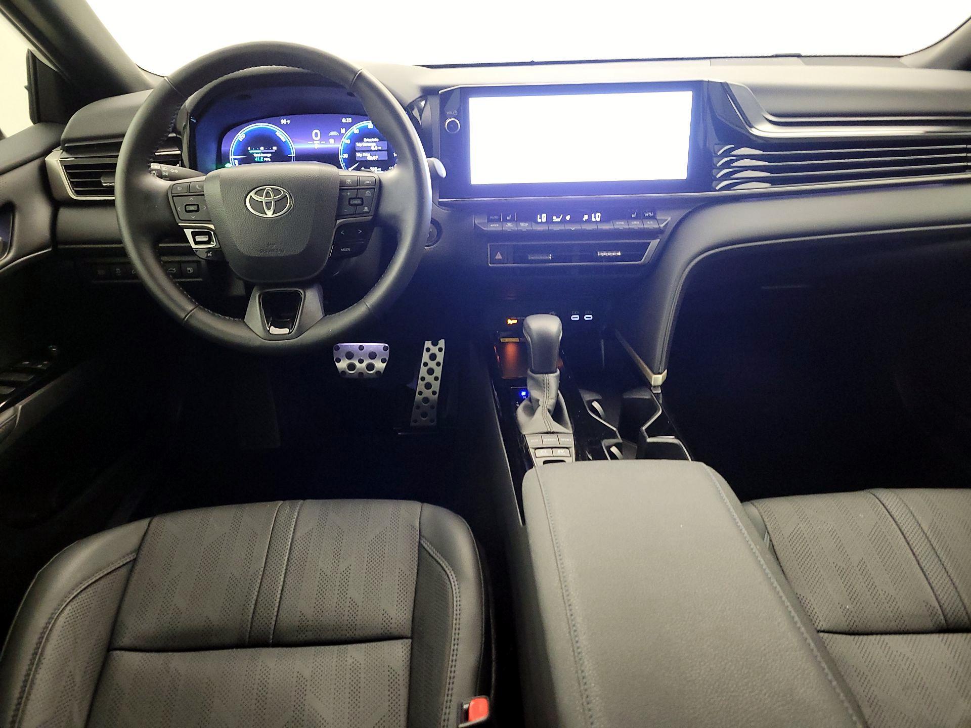 Thumbnail: 2025 Toyota Camry - 9