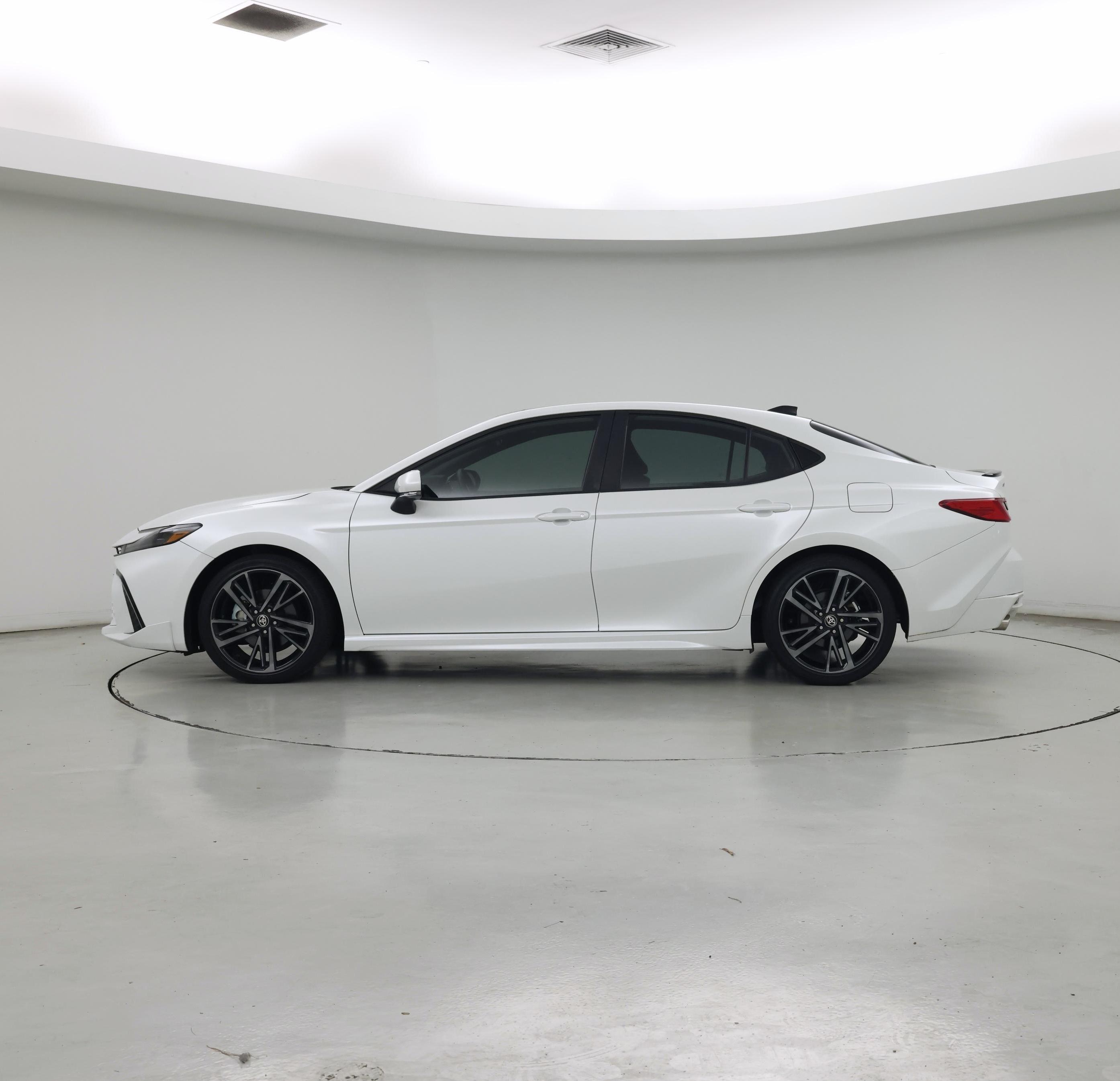 Thumbnail: 2025 Toyota Camry - 3
