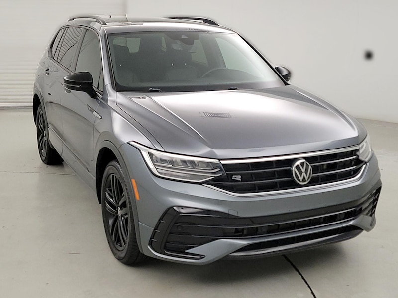 2022 Volkswagen Tiguan SE R-Line Black