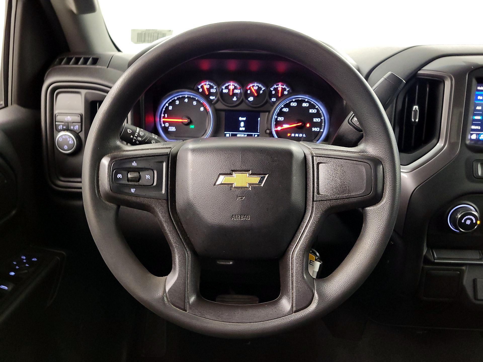 Thumbnail: 2020 Chevrolet Silverado 1500 - 10