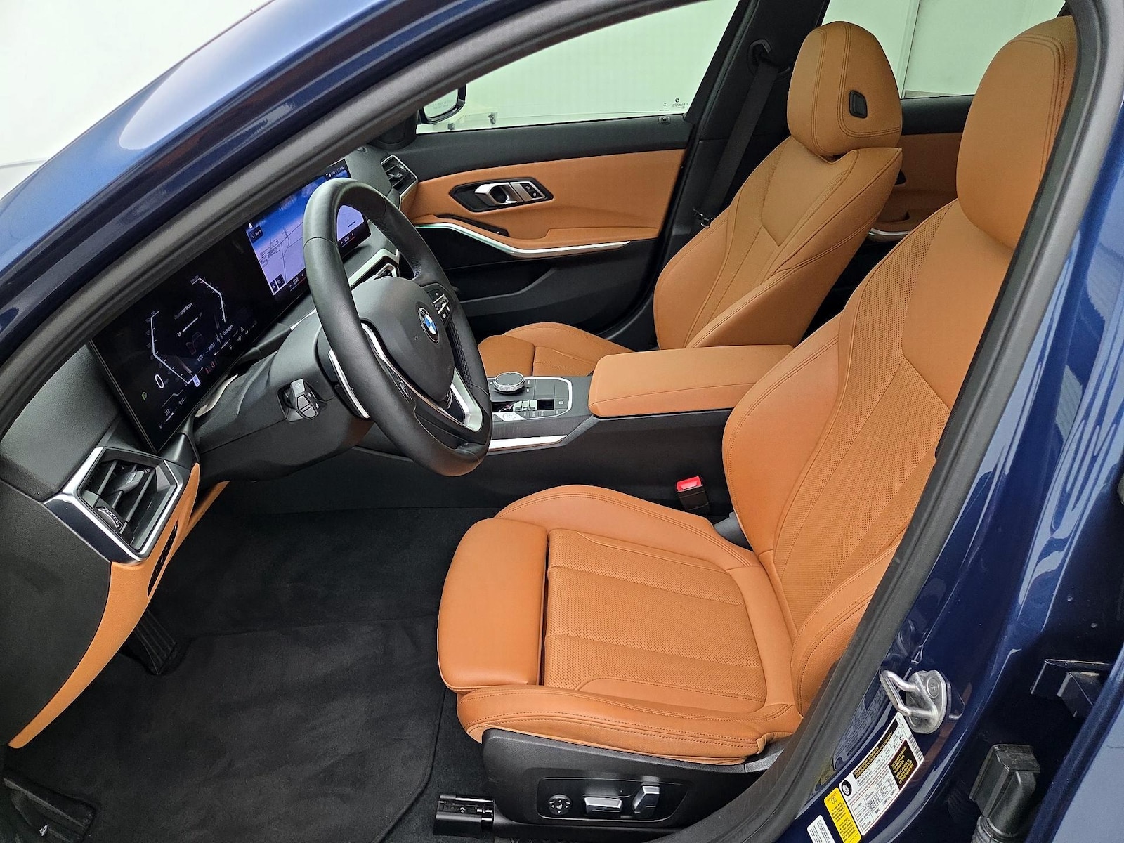 2023 BMW 3 Series 330i - Photo 12