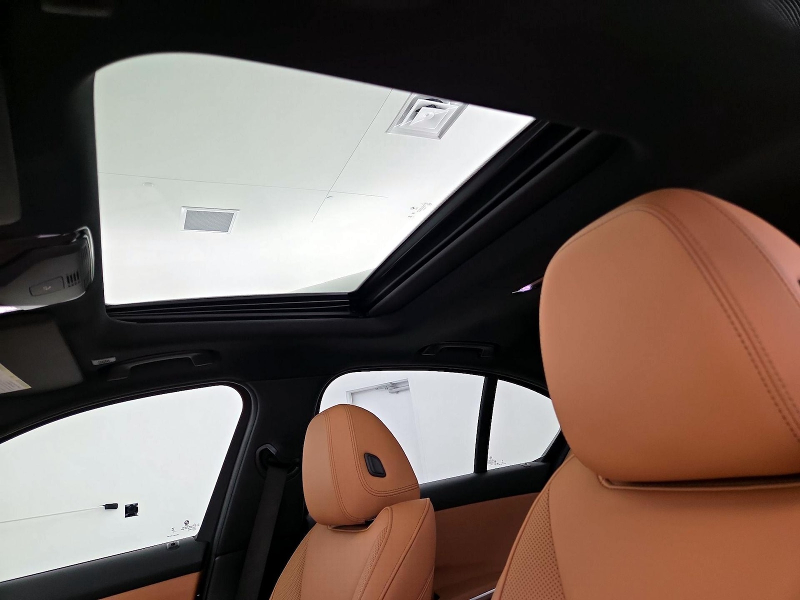 2023 BMW 3 Series 330i - Photo 21