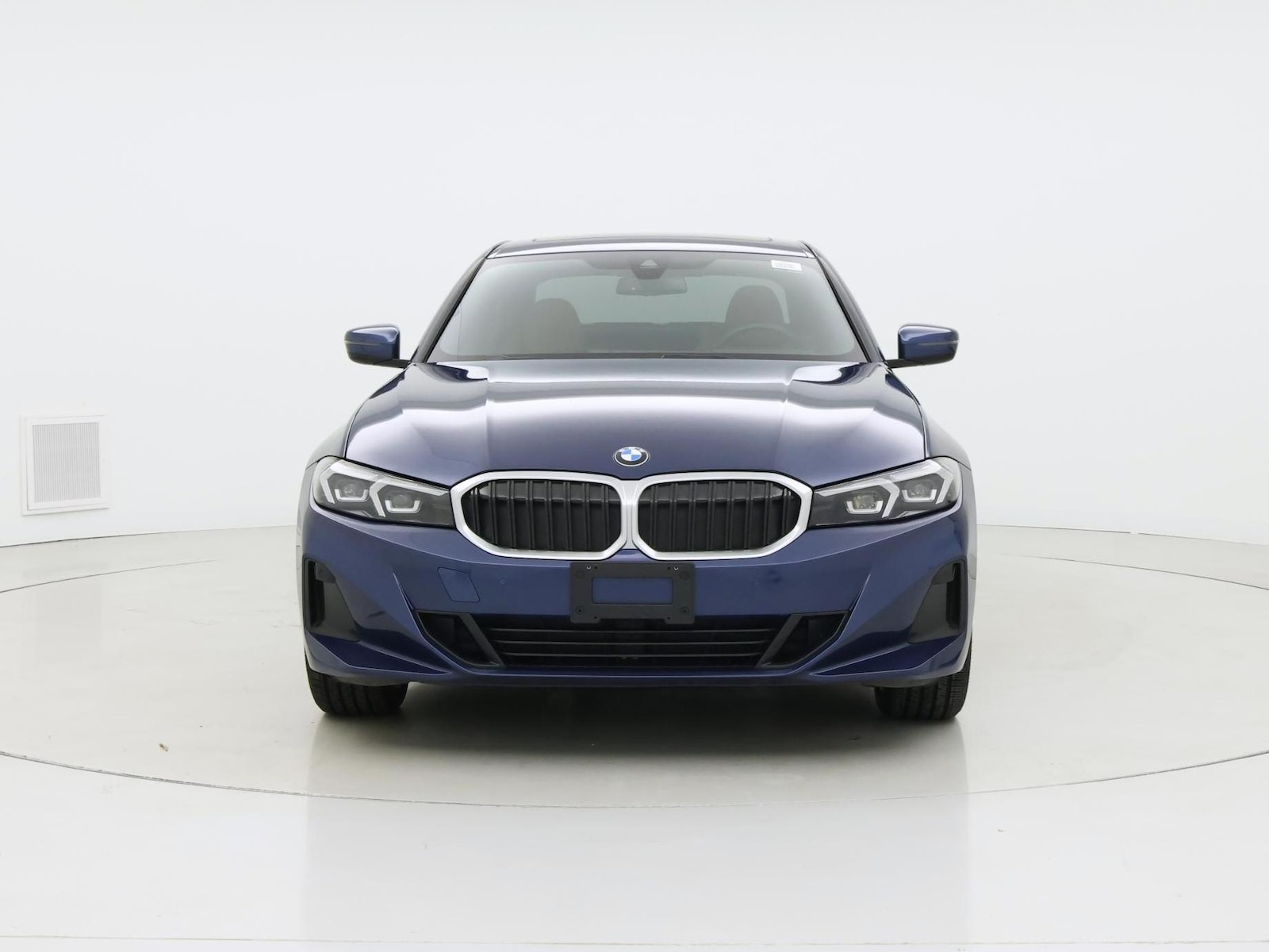 2023 BMW 3 Series 330i - Photo 6