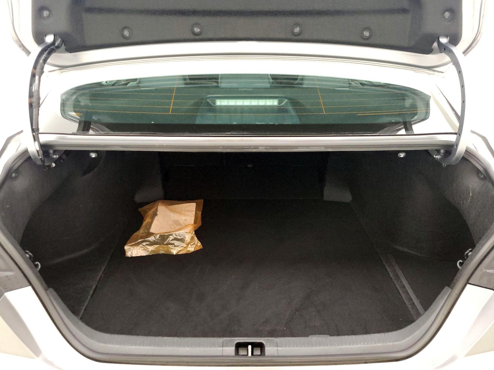 2025 Toyota Camry SE - Photo 21
