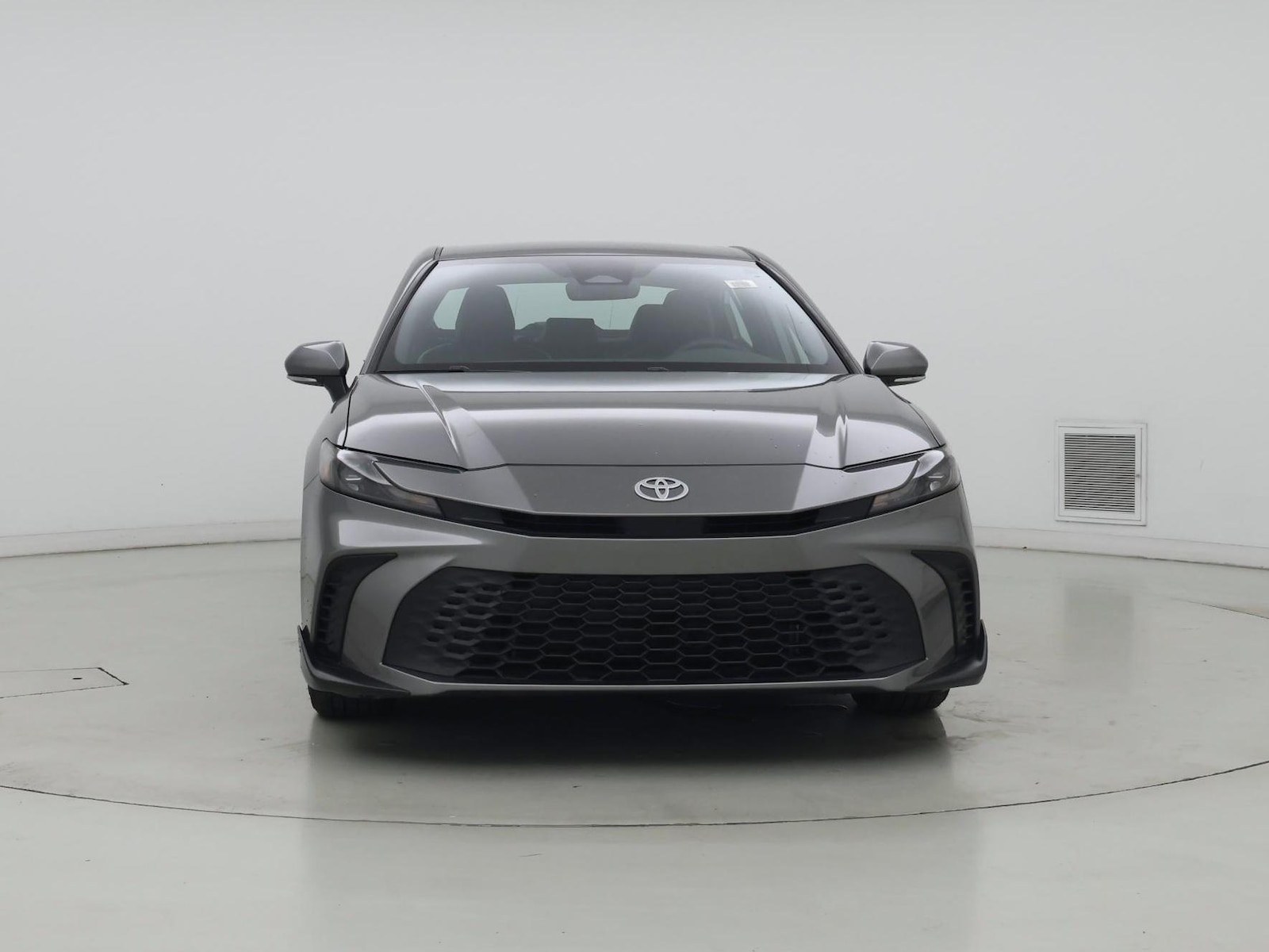 2025 Toyota Camry SE - Photo 6