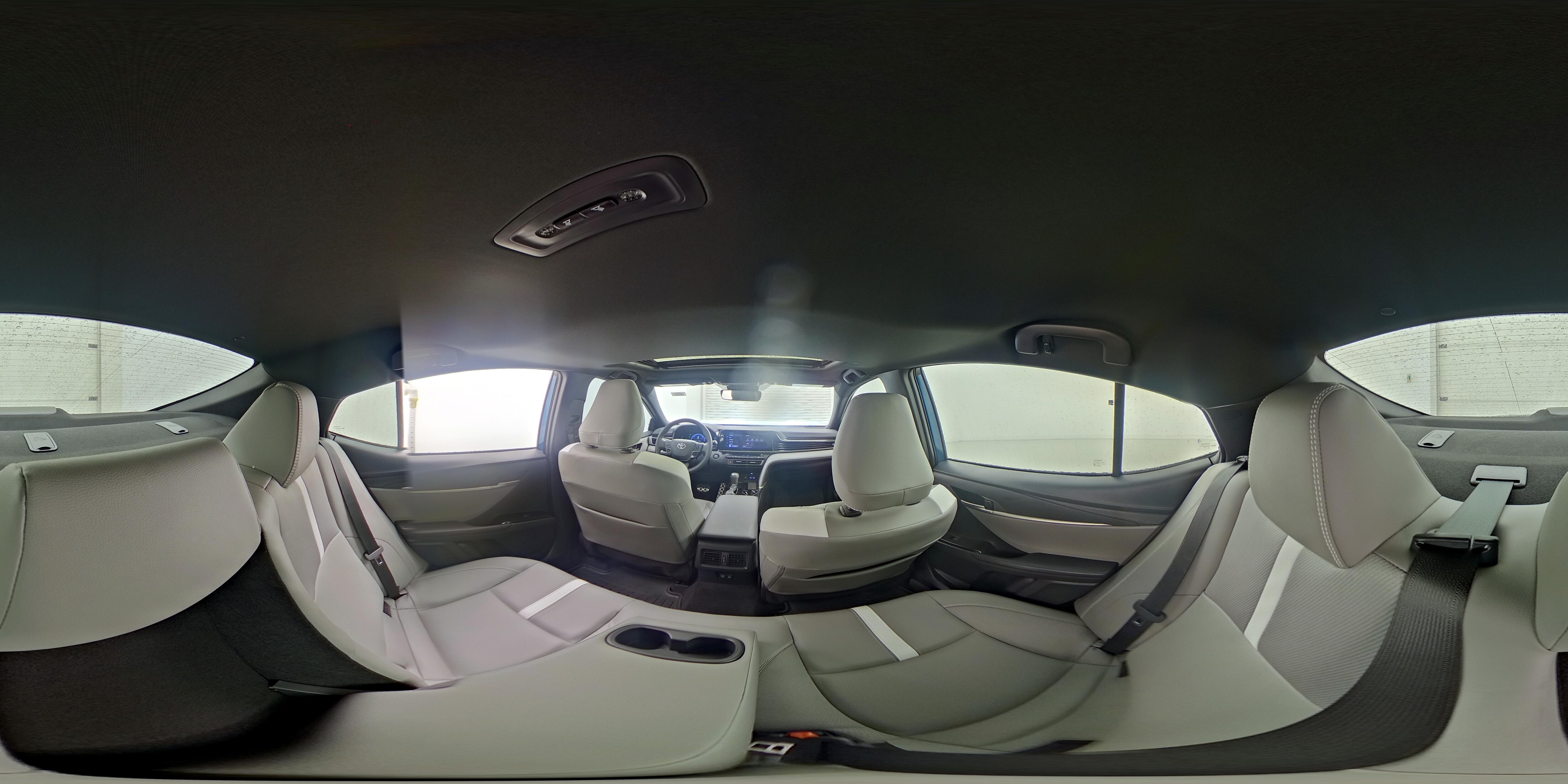 2025 Toyota Camry SE - Photo 26