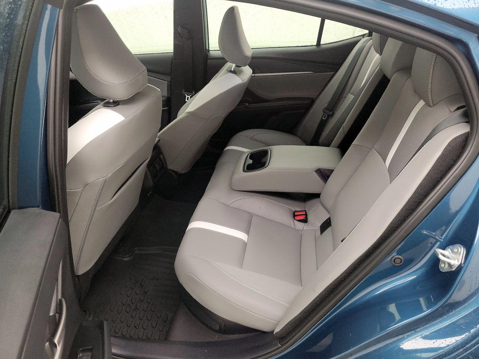 2025 Toyota Camry SE - Photo 21