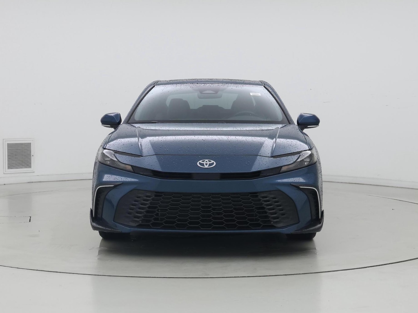 2025 Toyota Camry SE - Photo 6