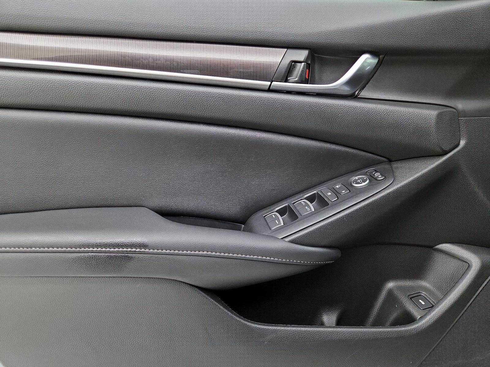 2022 Honda Accord Sport - Photo 13