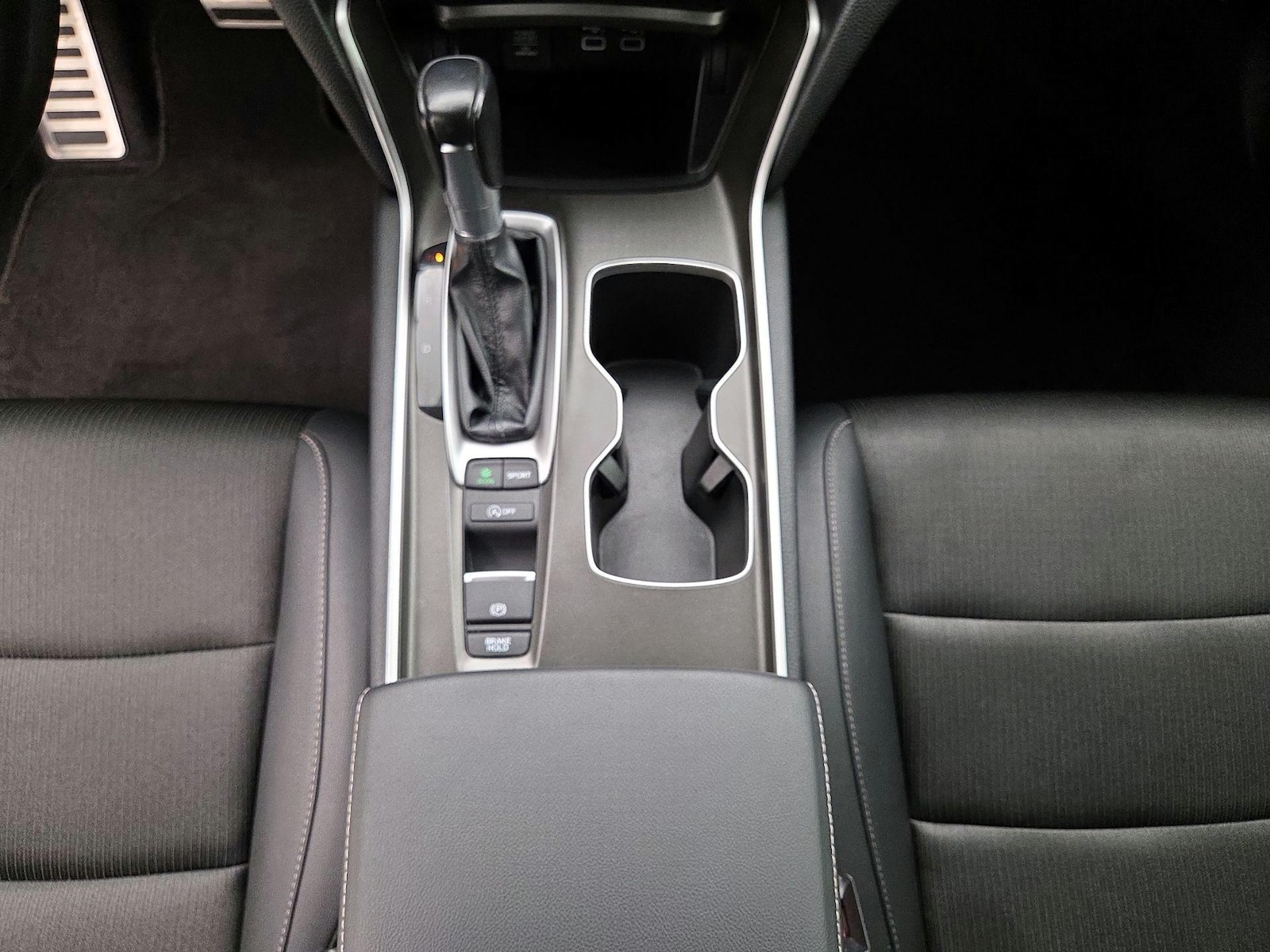 2022 Honda Accord Sport - Photo 18
