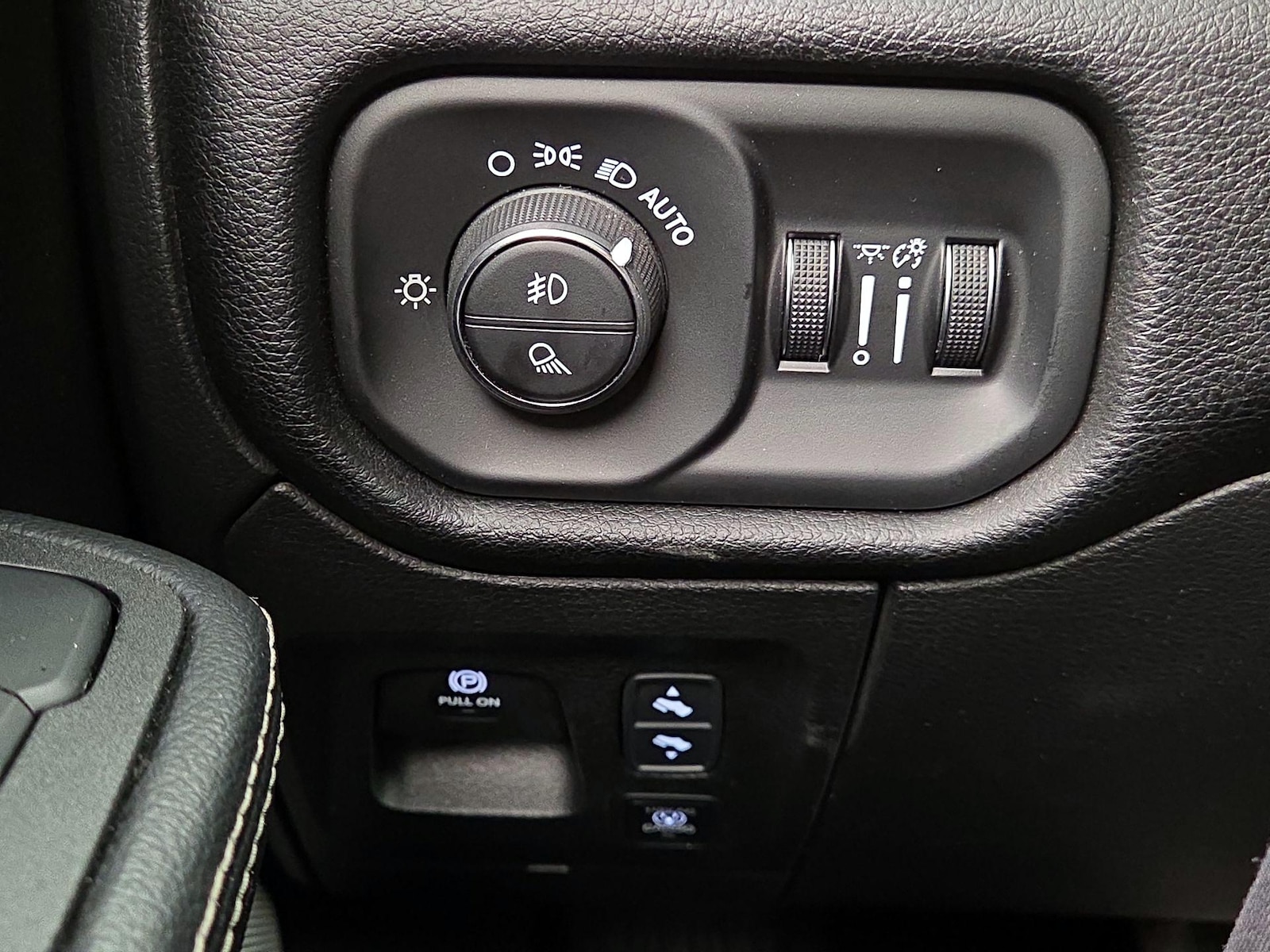 2026 RAM Ram 1500 Pickup Rebel - Photo 14