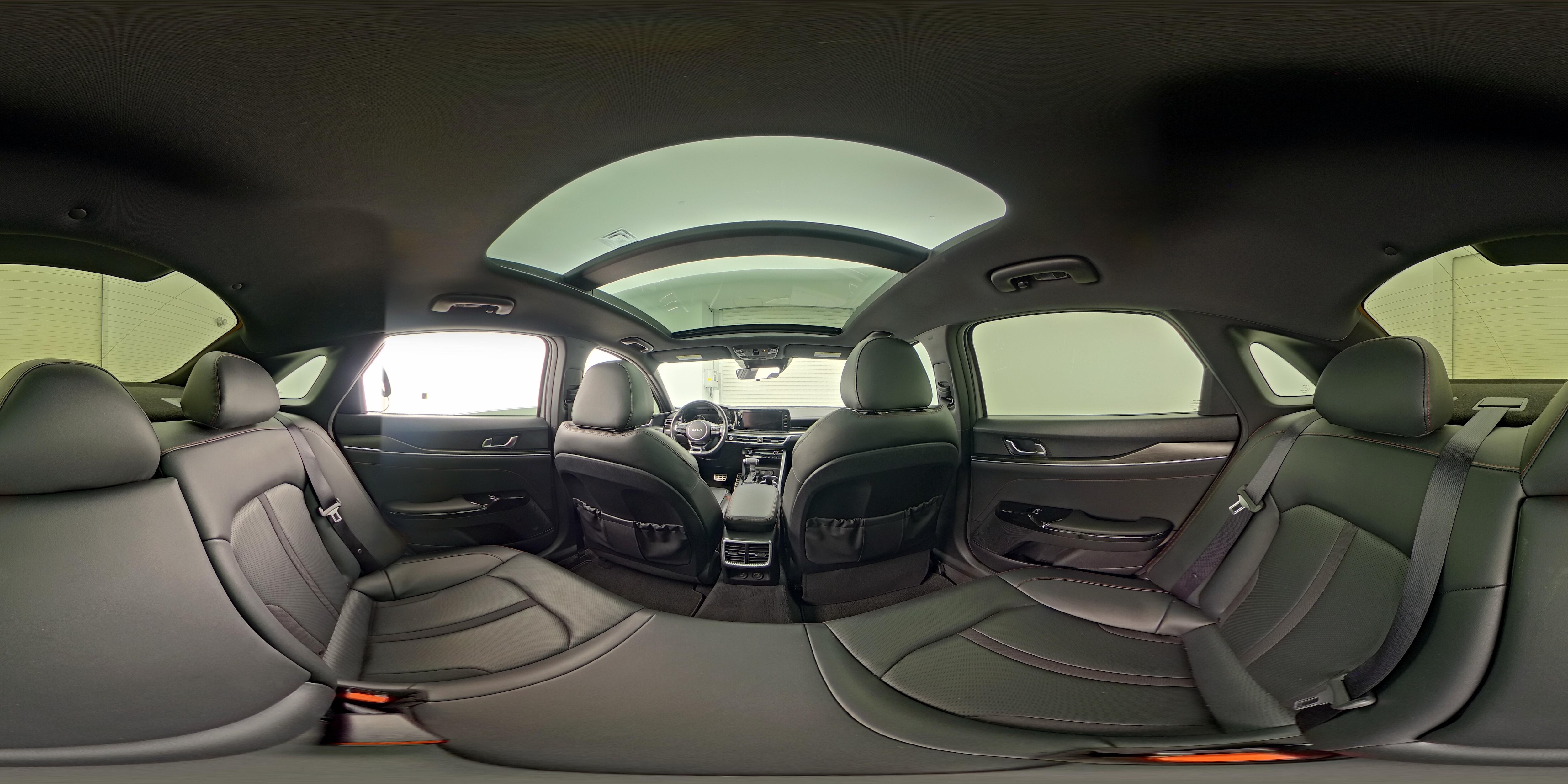 2022 Kia K5 GT - Photo 28
