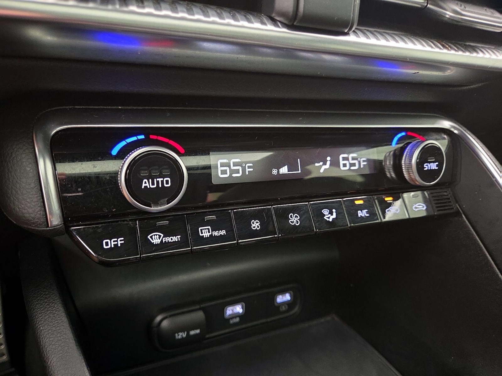 2022 Kia K5 GT - Photo 18
