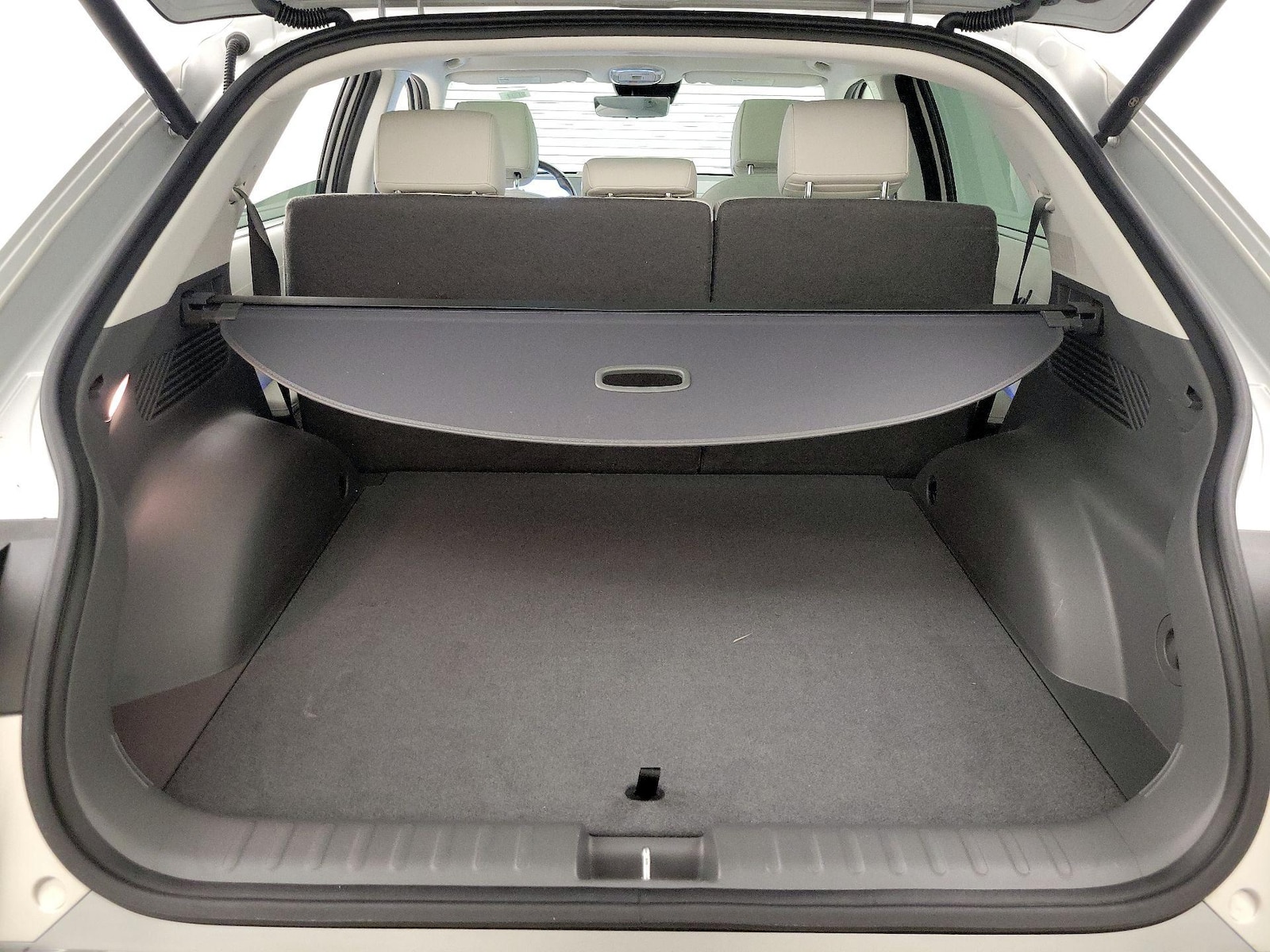 2024 Hyundai IONIQ 5 Limited - Photo 23