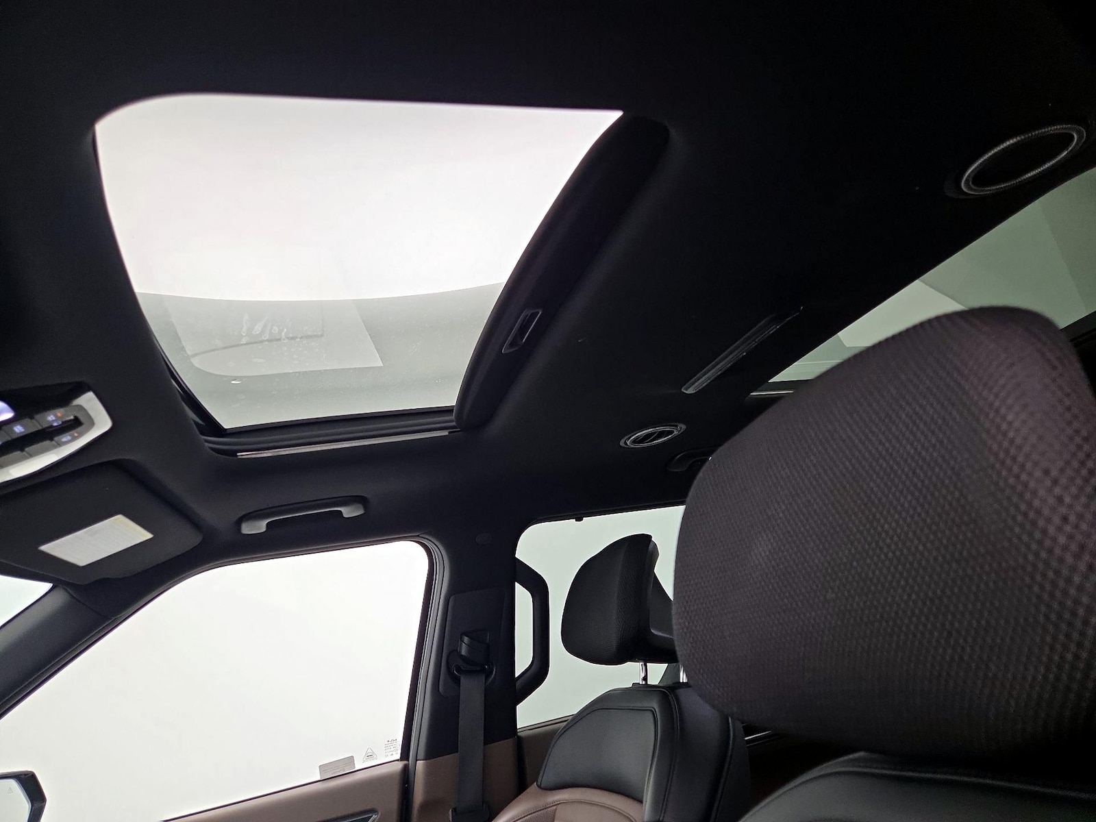 Sunroof(s) & Skylight(s)