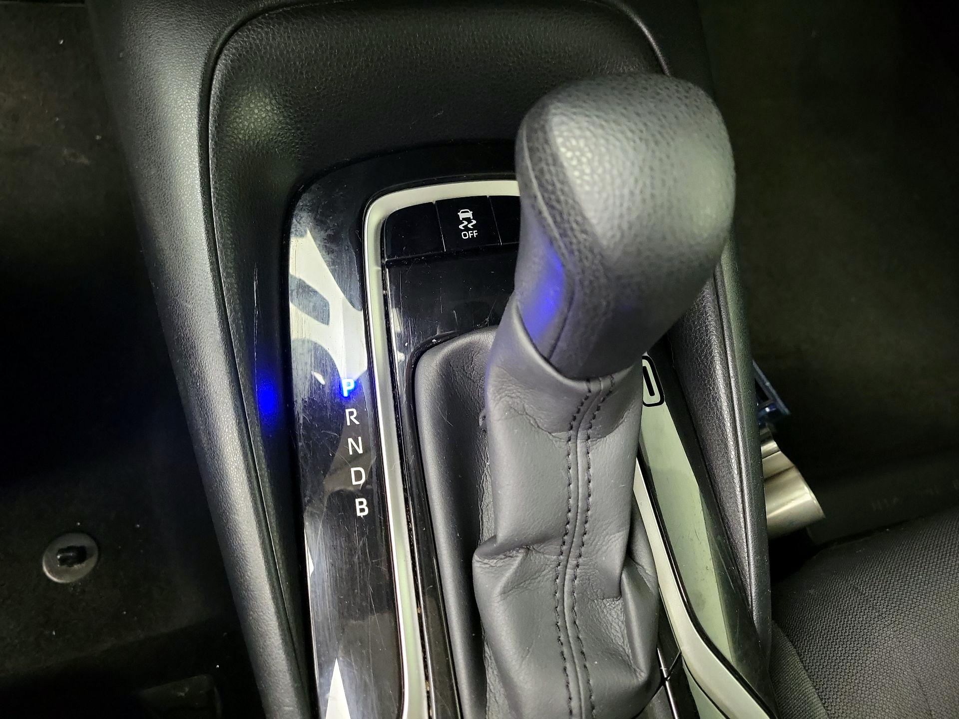Thumbnail: 2021 Toyota Corolla - 16