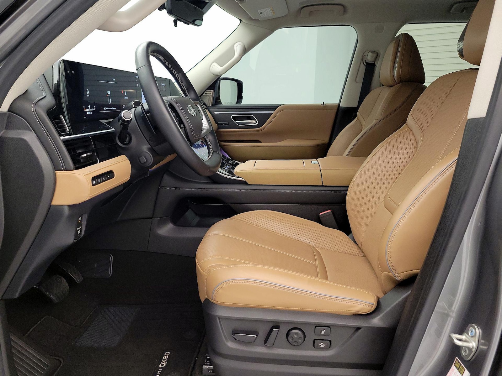 2025 INFINITI QX80 Sensory 4WD - Photo 12