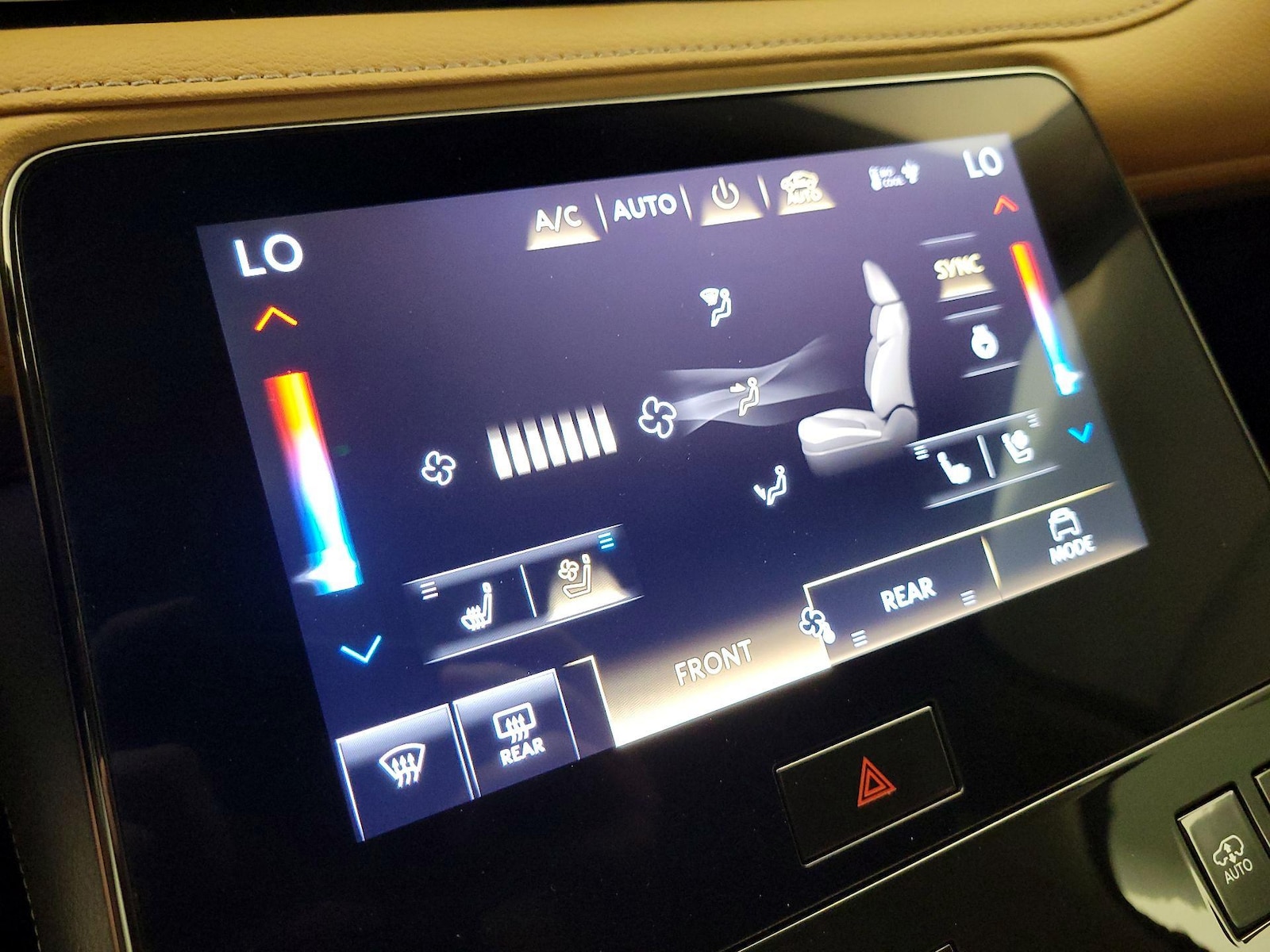 2025 INFINITI QX80 Sensory 4WD - Photo 18