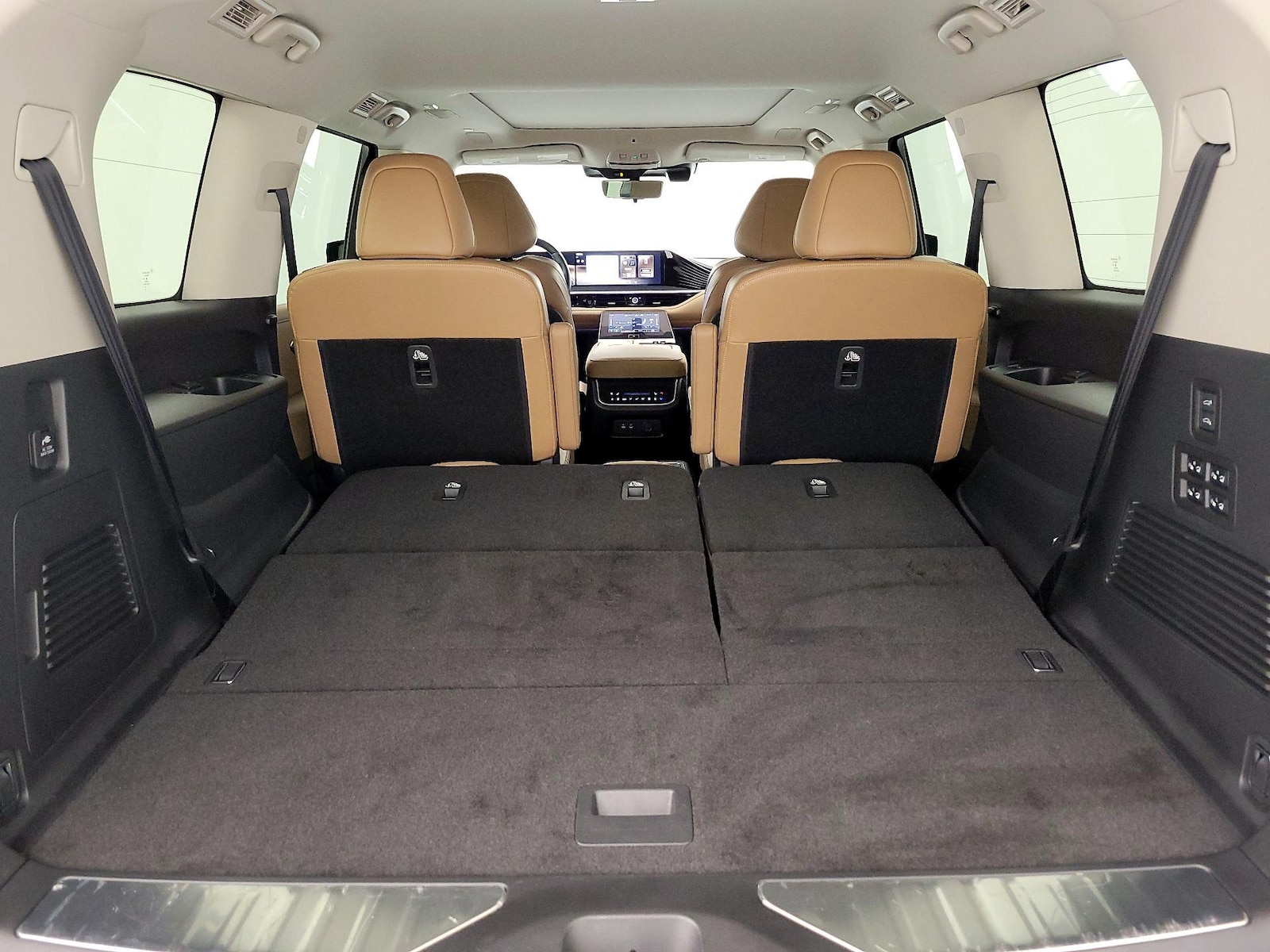 2025 INFINITI QX80 Sensory 4WD - Photo 25