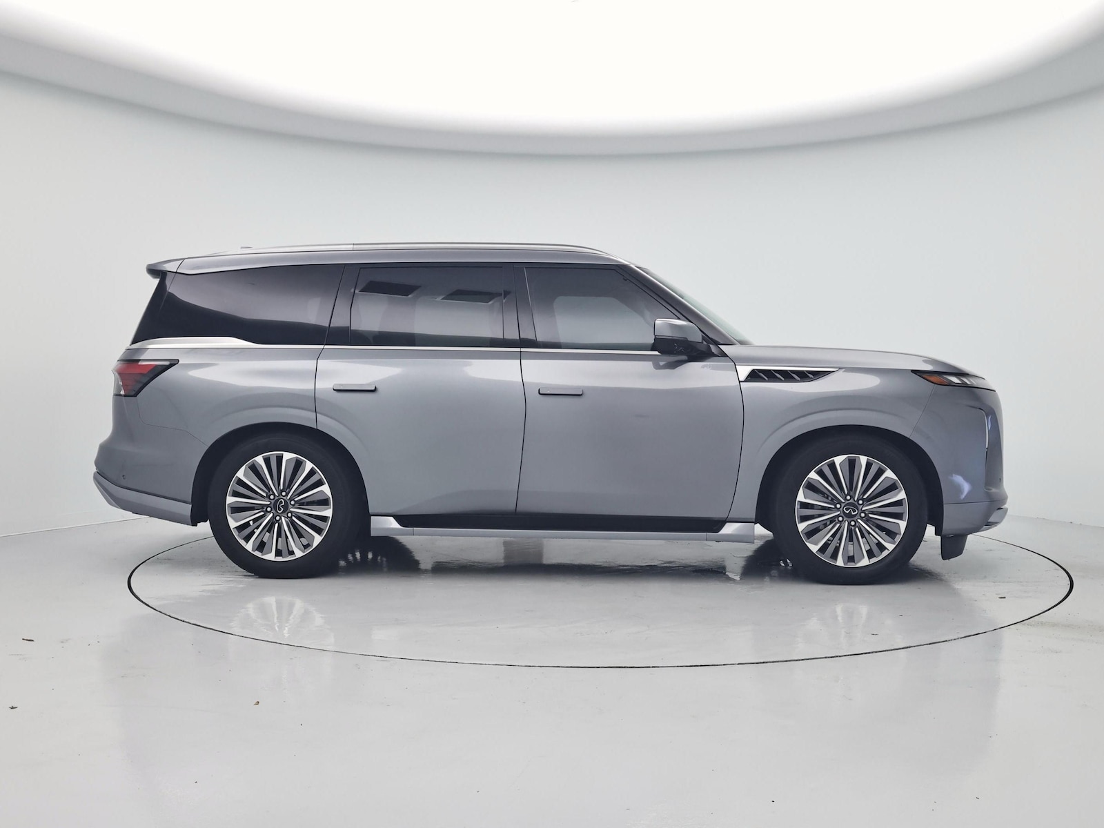 2025 INFINITI QX80 Sensory 4WD - Photo 8